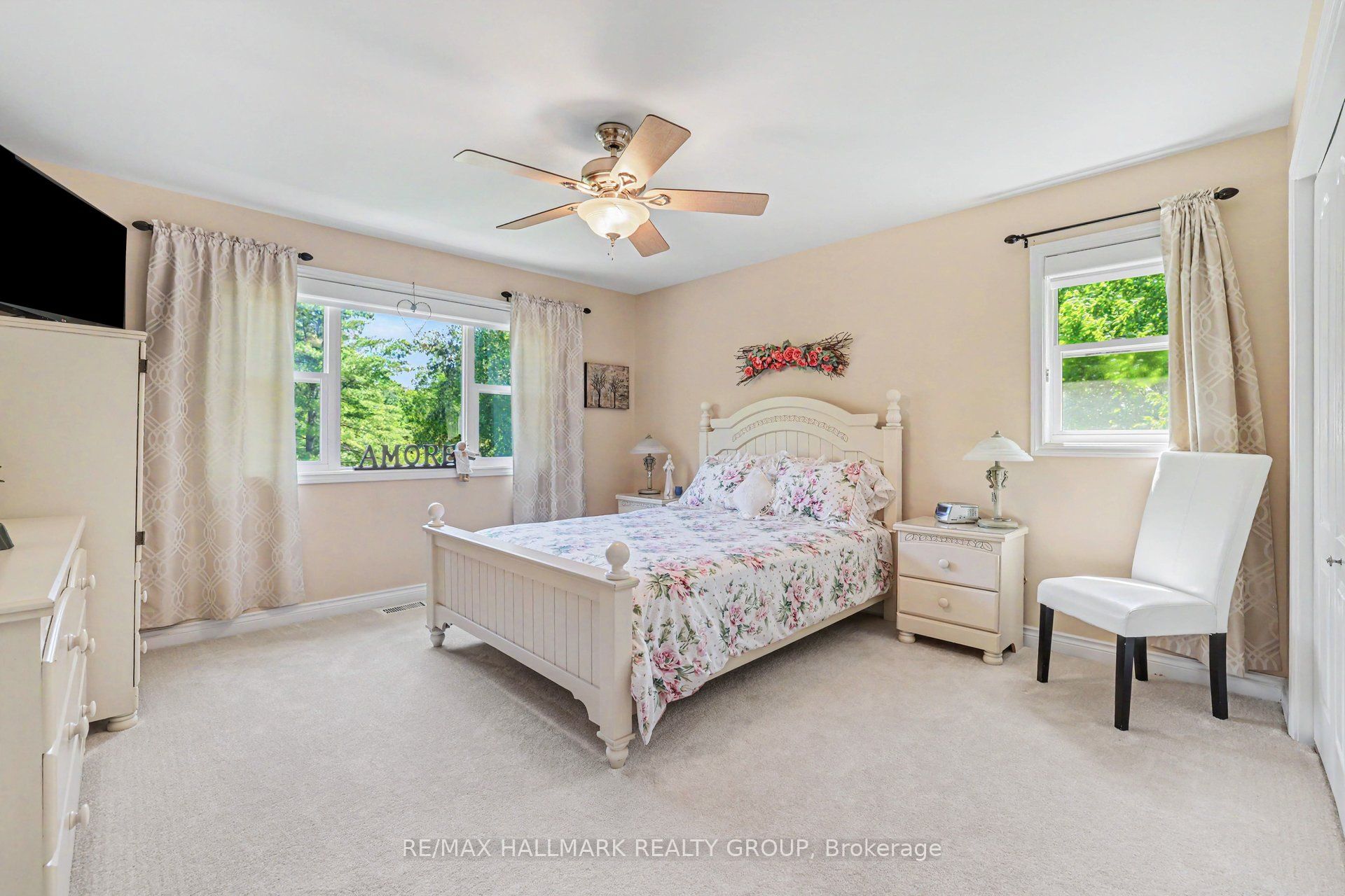 184 Charmont Way Property Photo 25