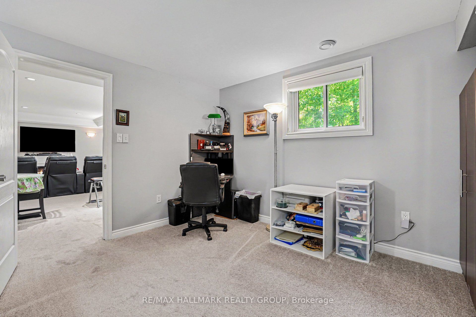 184 Charmont Way Property Photo 39