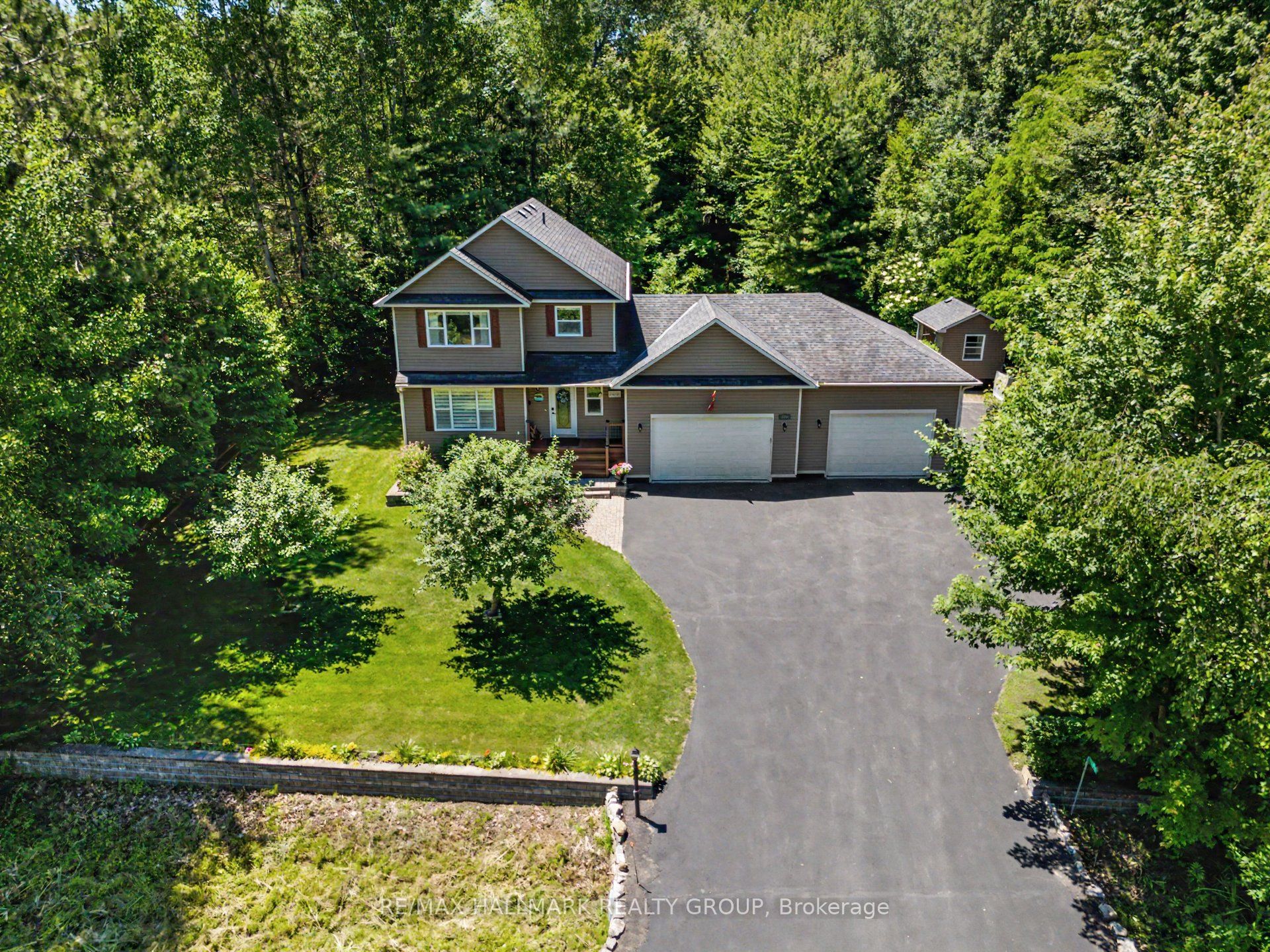 184 Charmont Way Property Photo 46