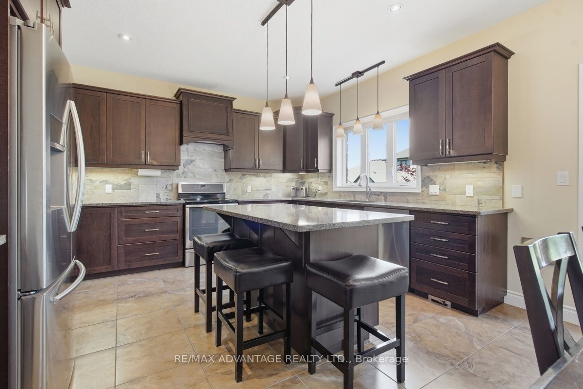 764 Eclipse Walk Property Photo 9