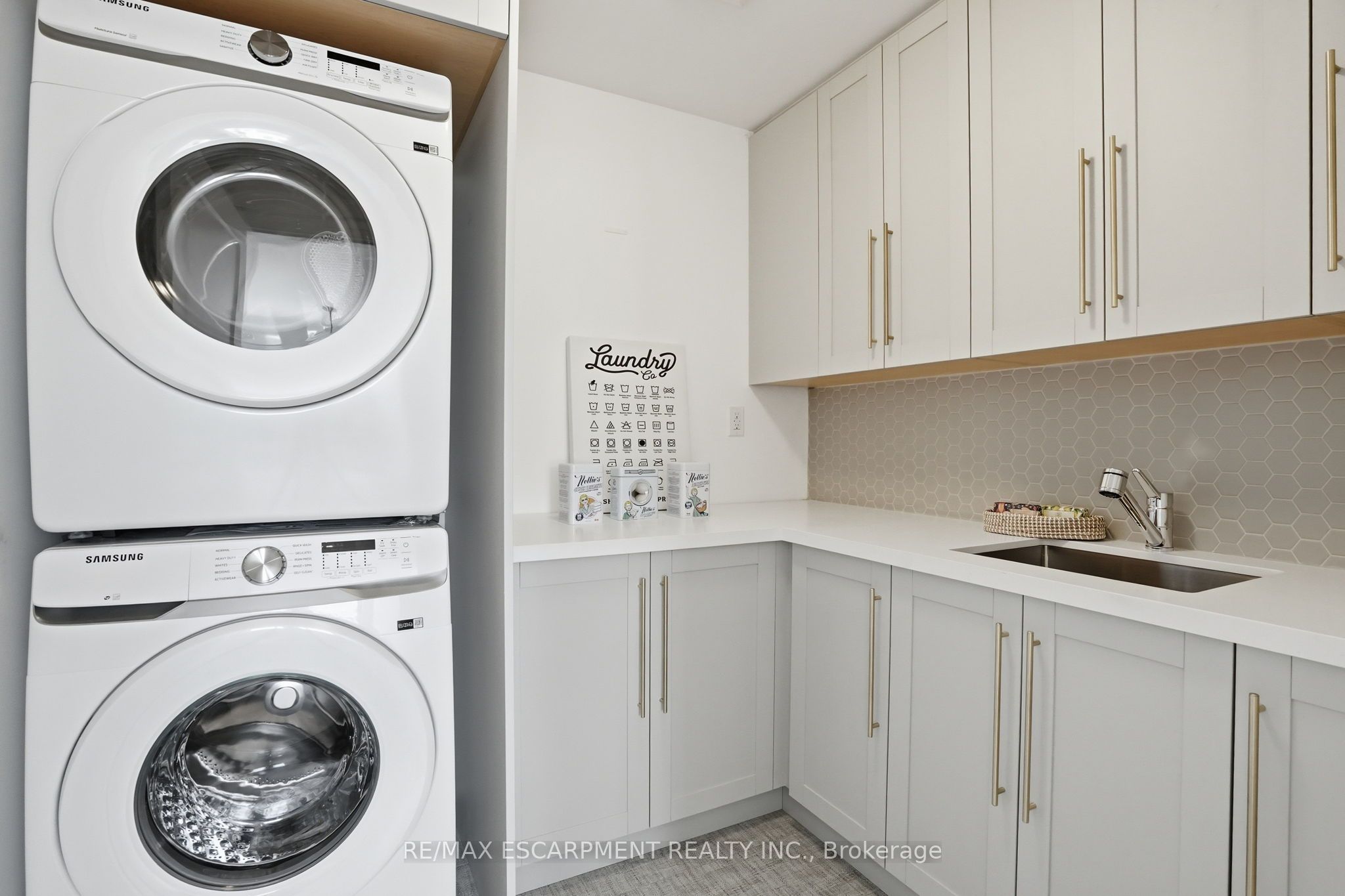 25 Rainey Drive Property Photo 19