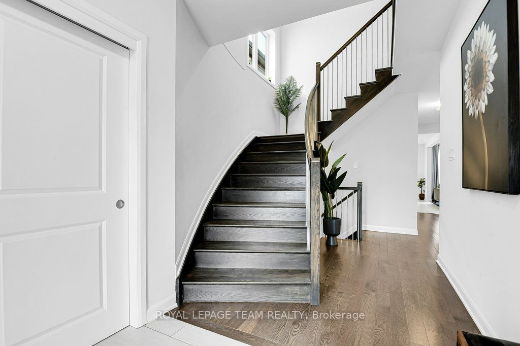 784 Cappamore Drive Property Photo 5