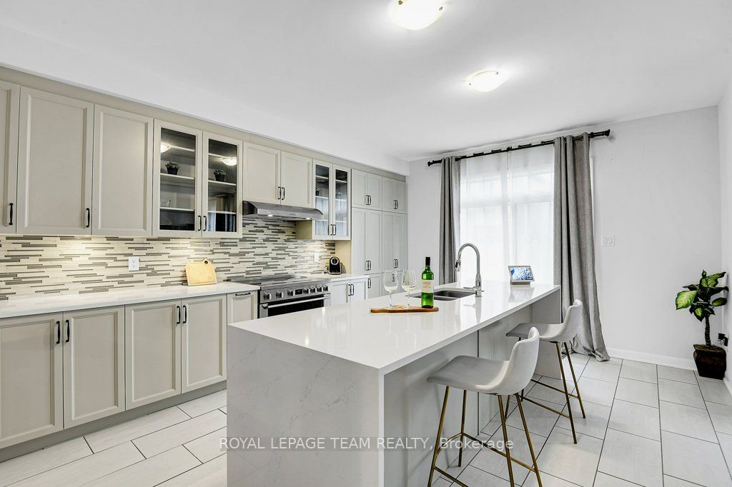 784 Cappamore Drive Property Photo 10
