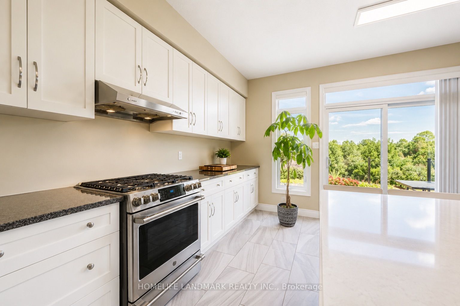 283 Macalister Boulevard Property Photo 14