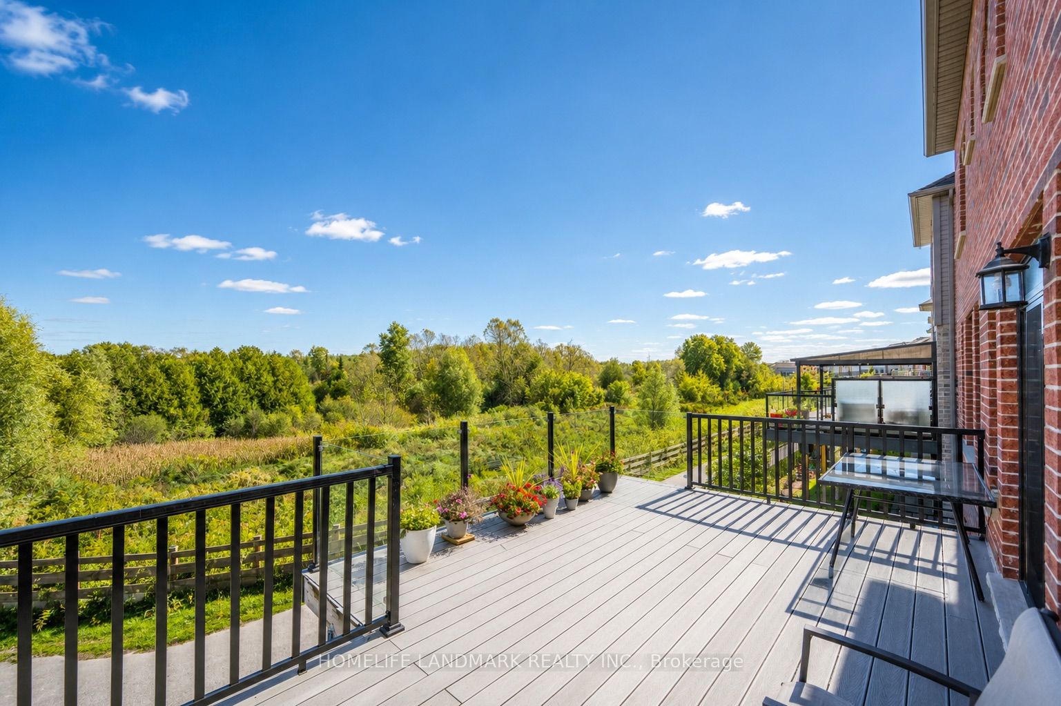 283 Macalister Boulevard Property Photo 15