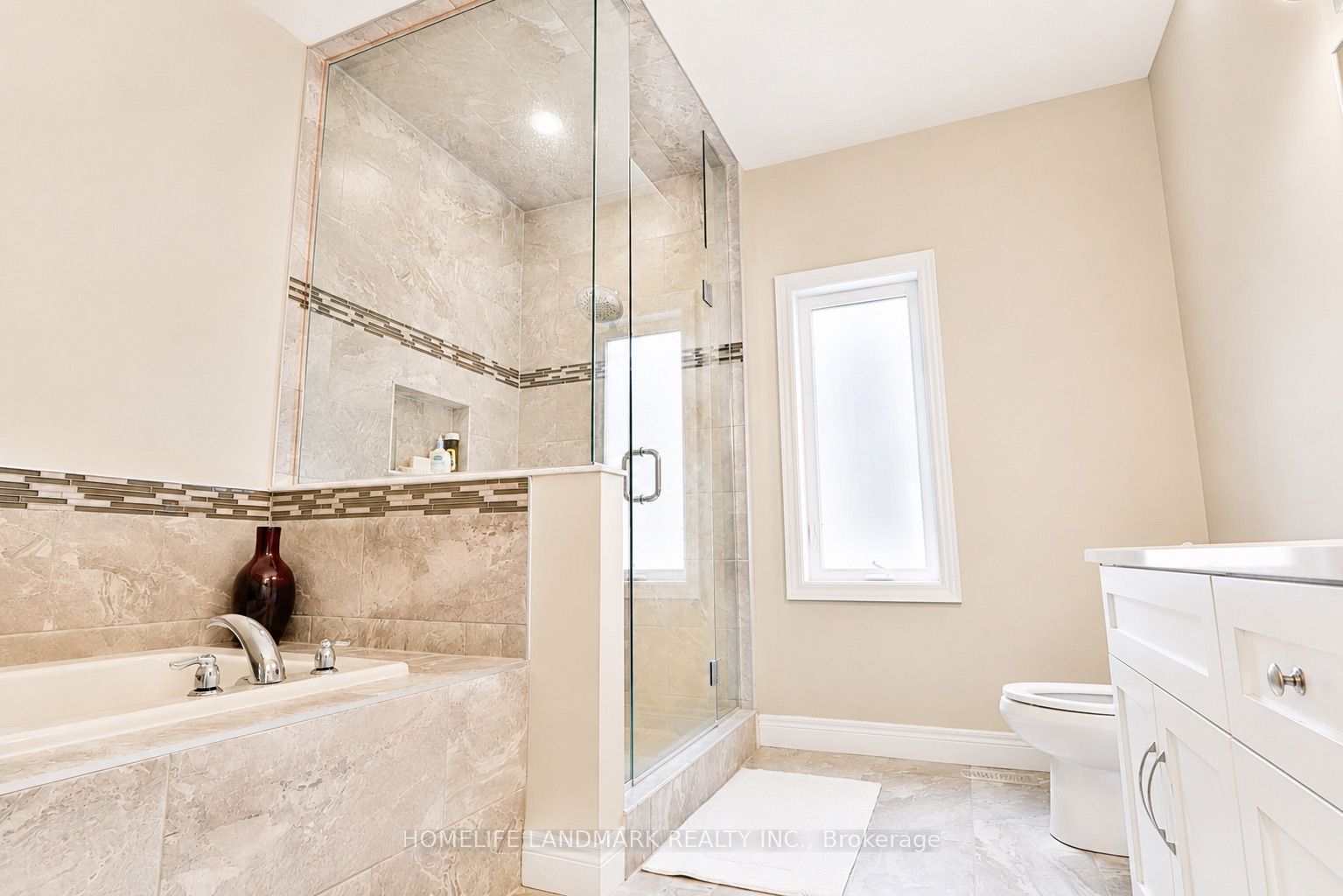 283 Macalister Boulevard Property Photo 29
