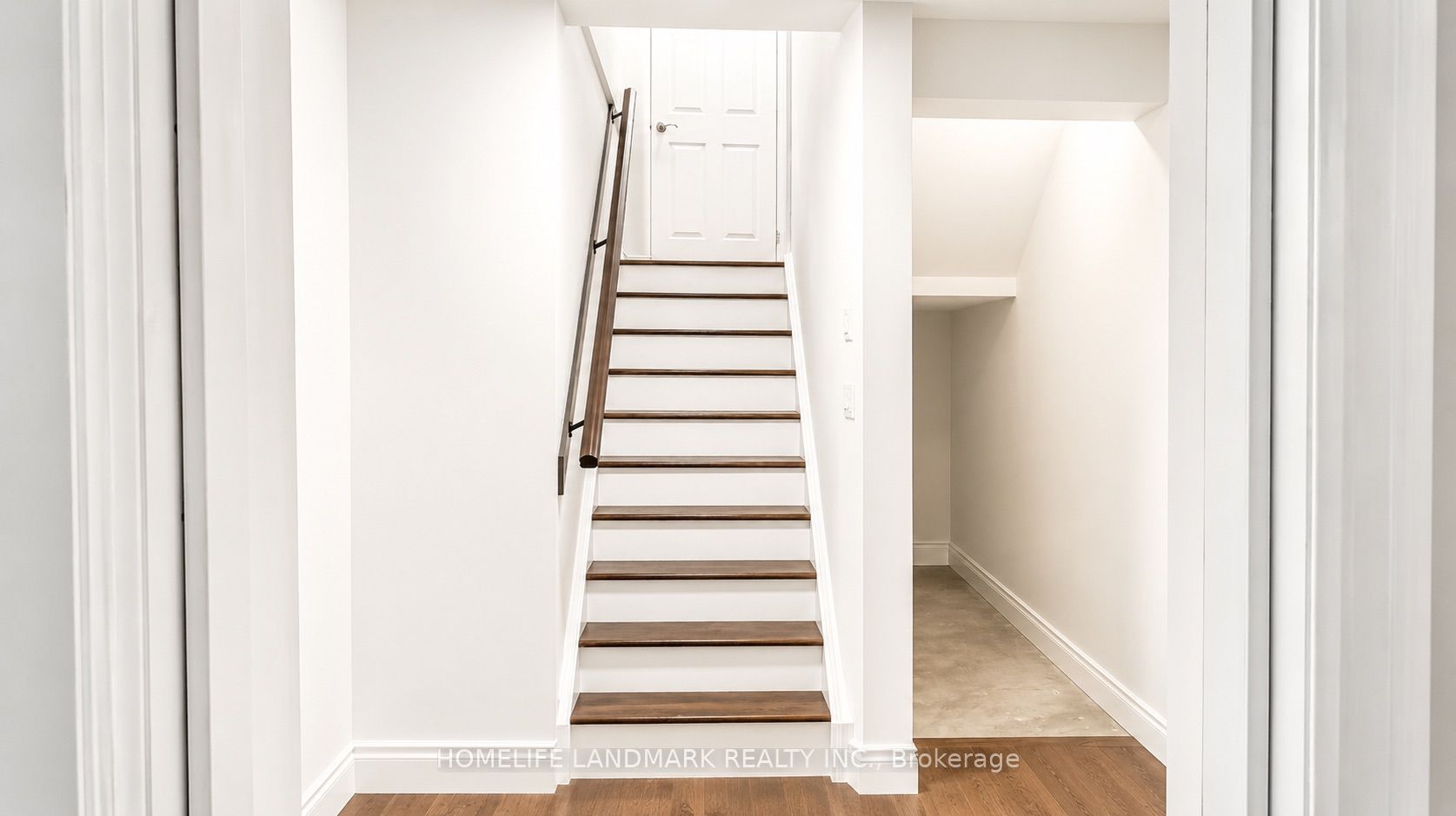 283 Macalister Boulevard Property Photo 32