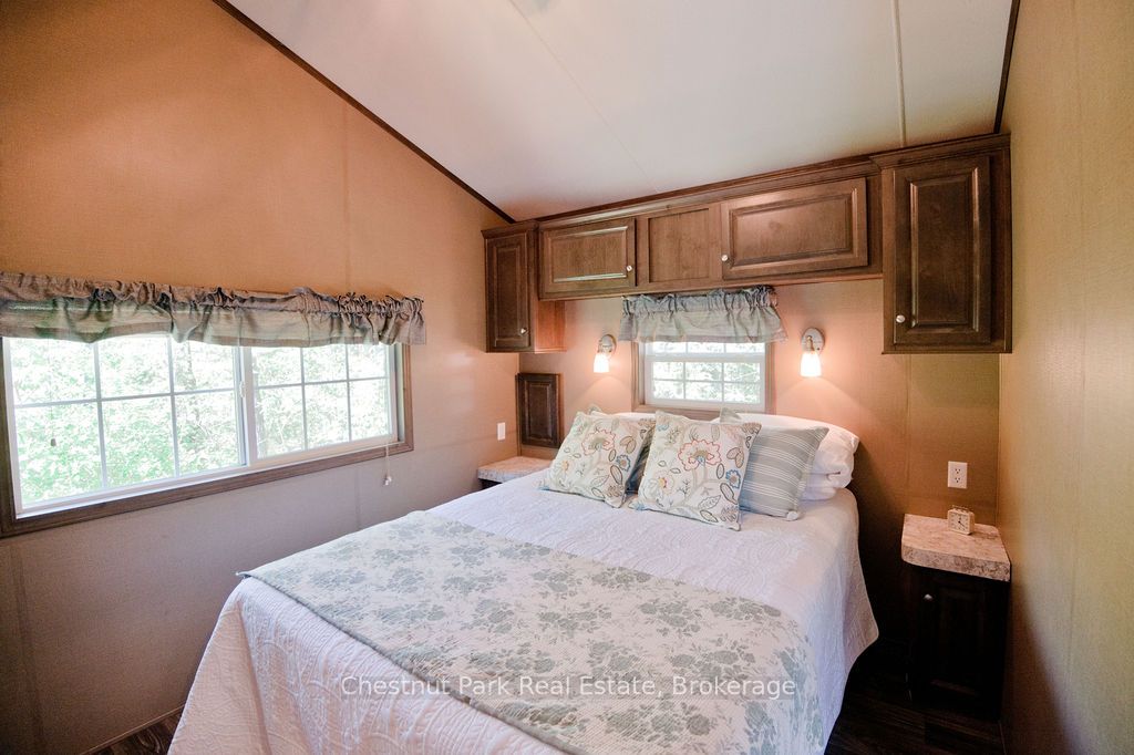 98 North Shore Road Unit 1 Property Photo 7