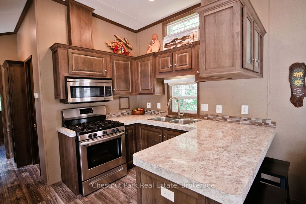 98 North Shore Road Unit 1 Property Photo 14