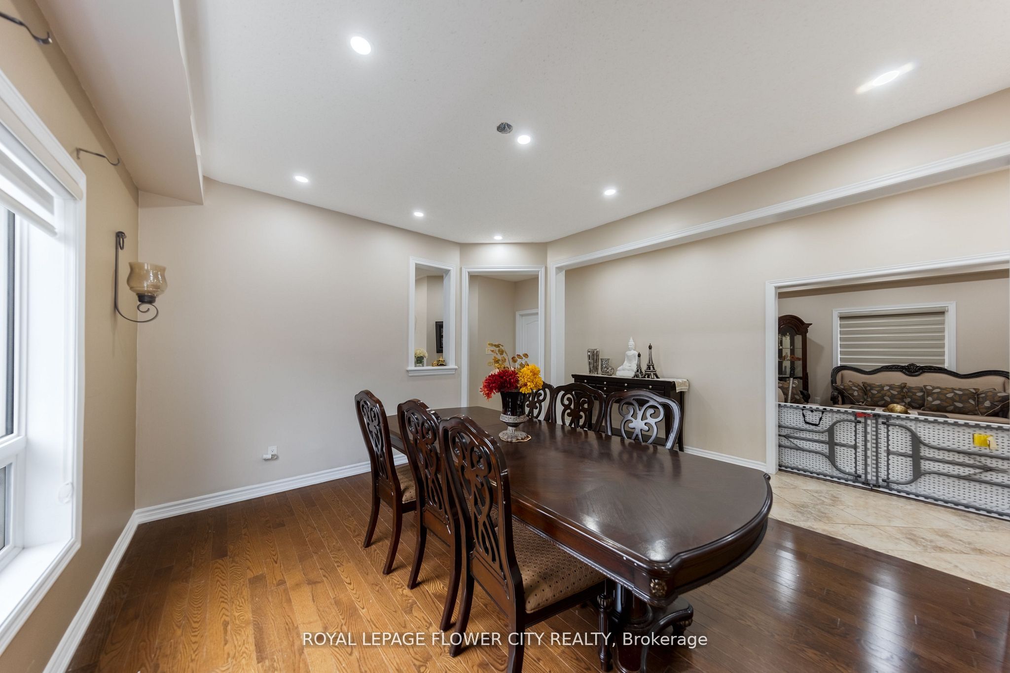 889 O' Reilly Crescent Property Photo 18