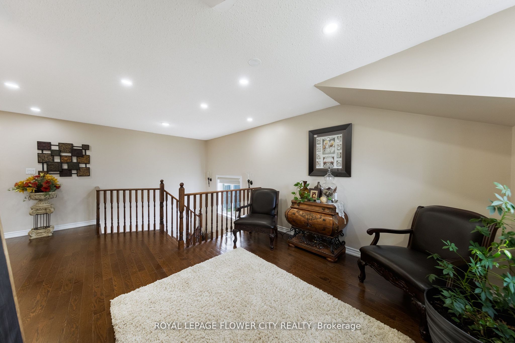 889 O' Reilly Crescent Property Photo 21