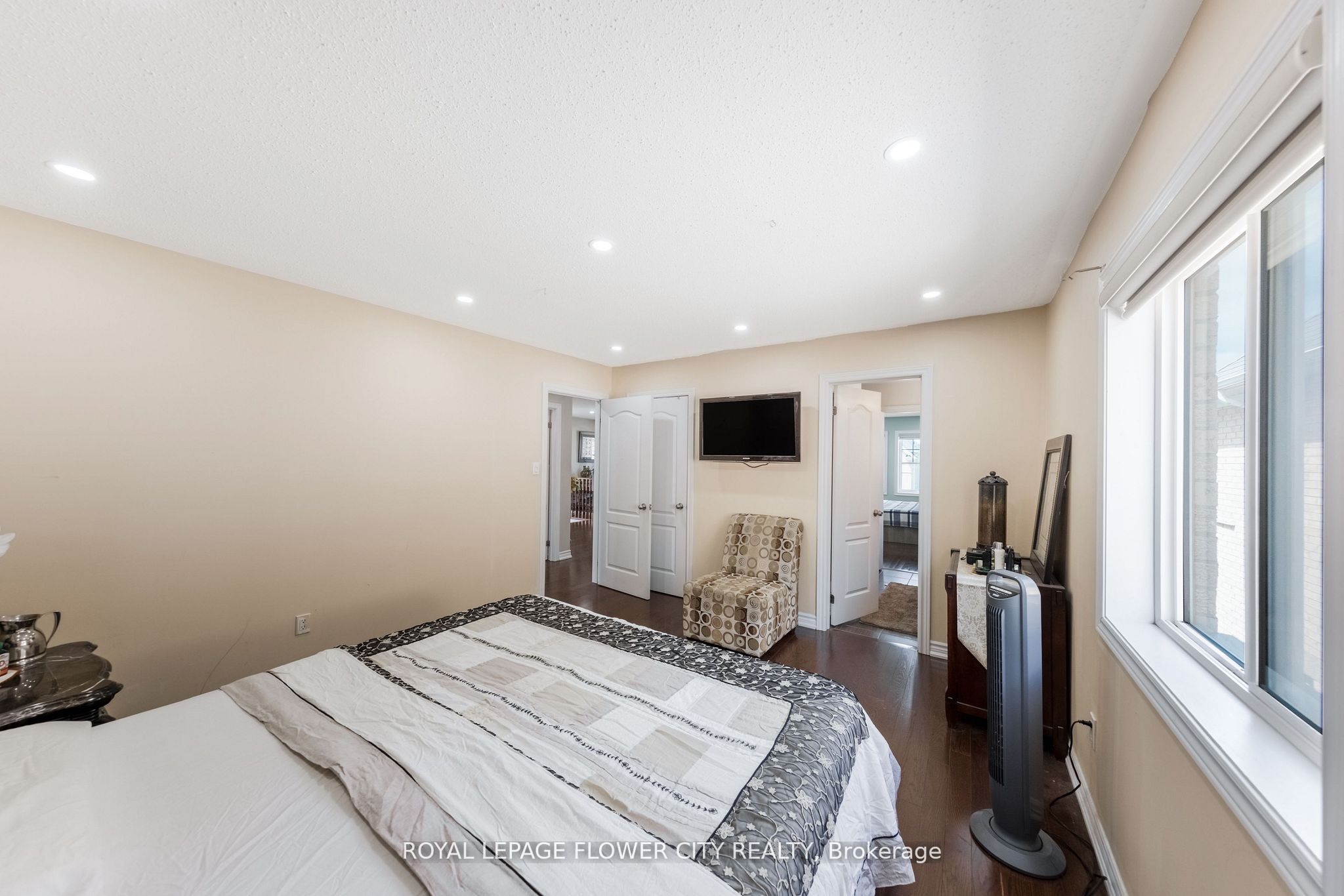 889 O' Reilly Crescent Property Photo 27