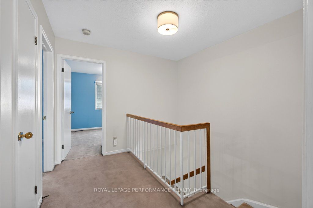 38 Burlington Crescent Property Photo 18