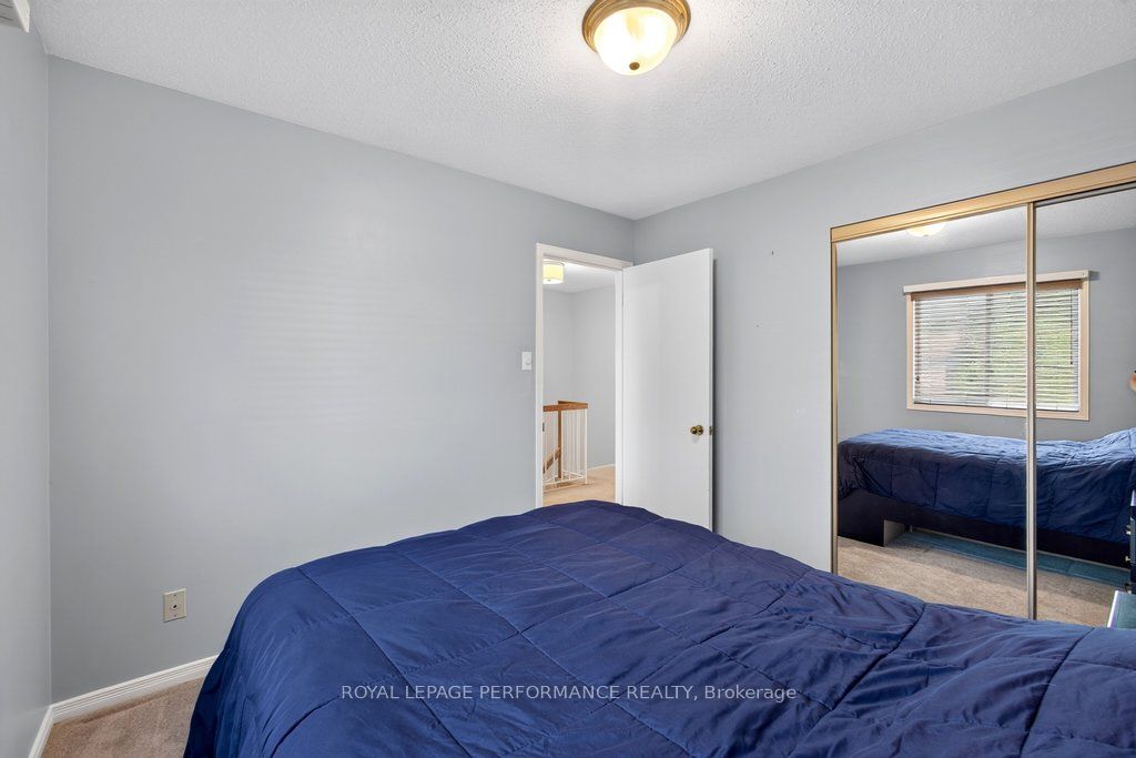 38 Burlington Crescent Property Photo 30