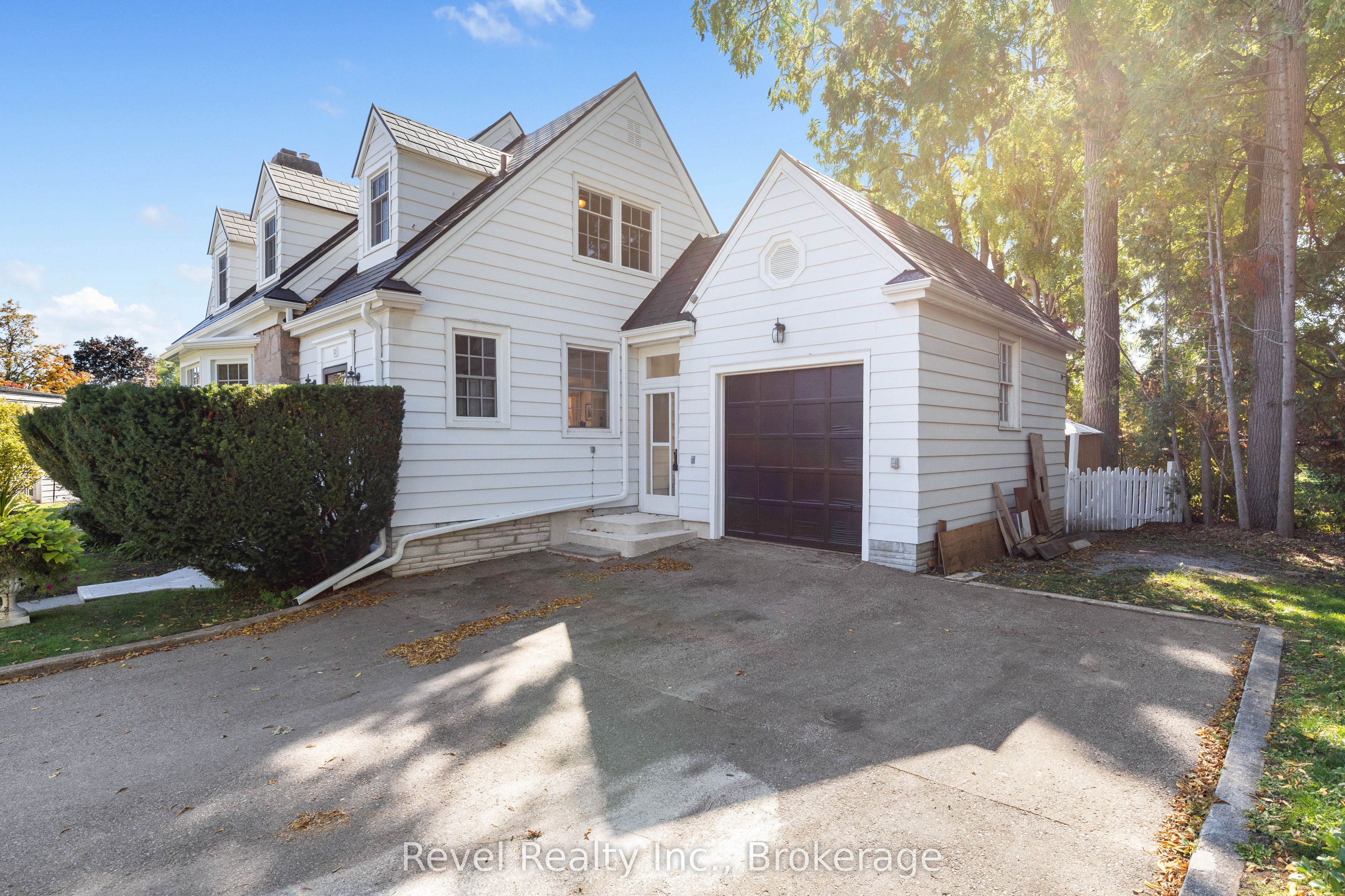 13 Sylvan Crescent Property Photo 41