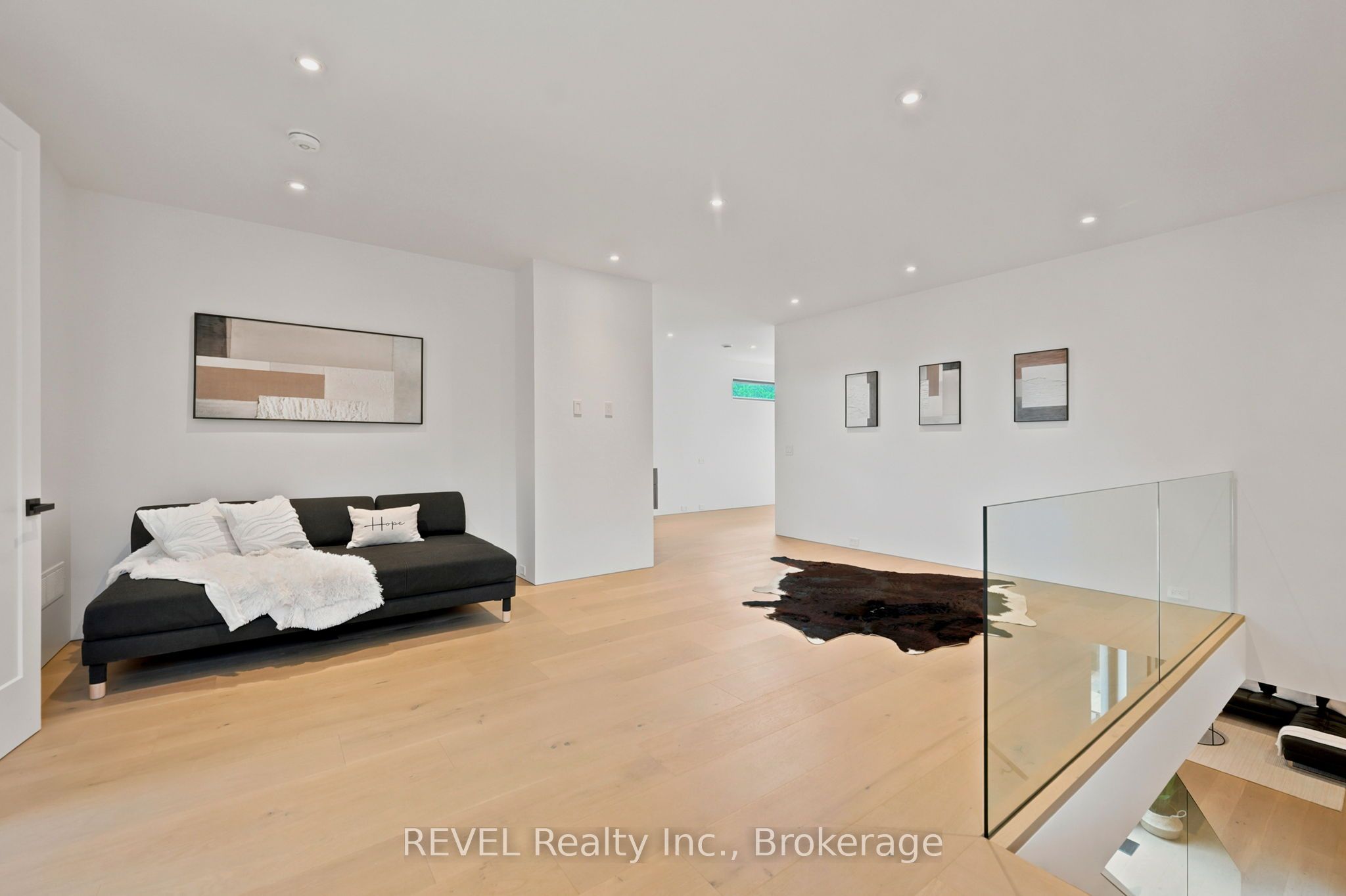 81 Mackenzie King Avenue Property Photo 19