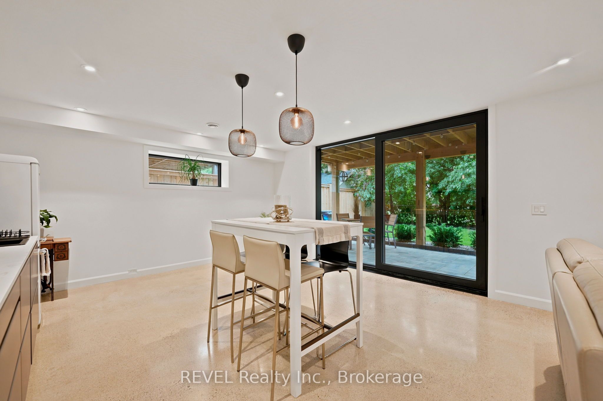 81 Mackenzie King Avenue Property Photo 37
