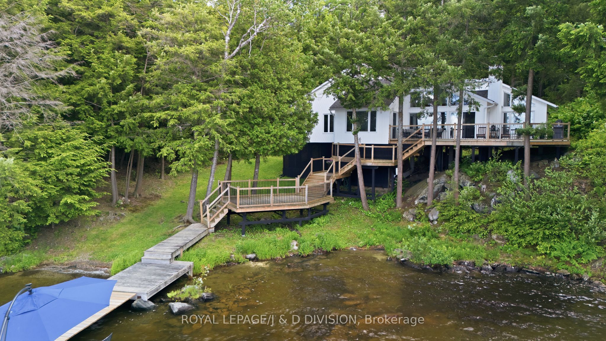 200 Blackstone Lake Water Property Photo 3