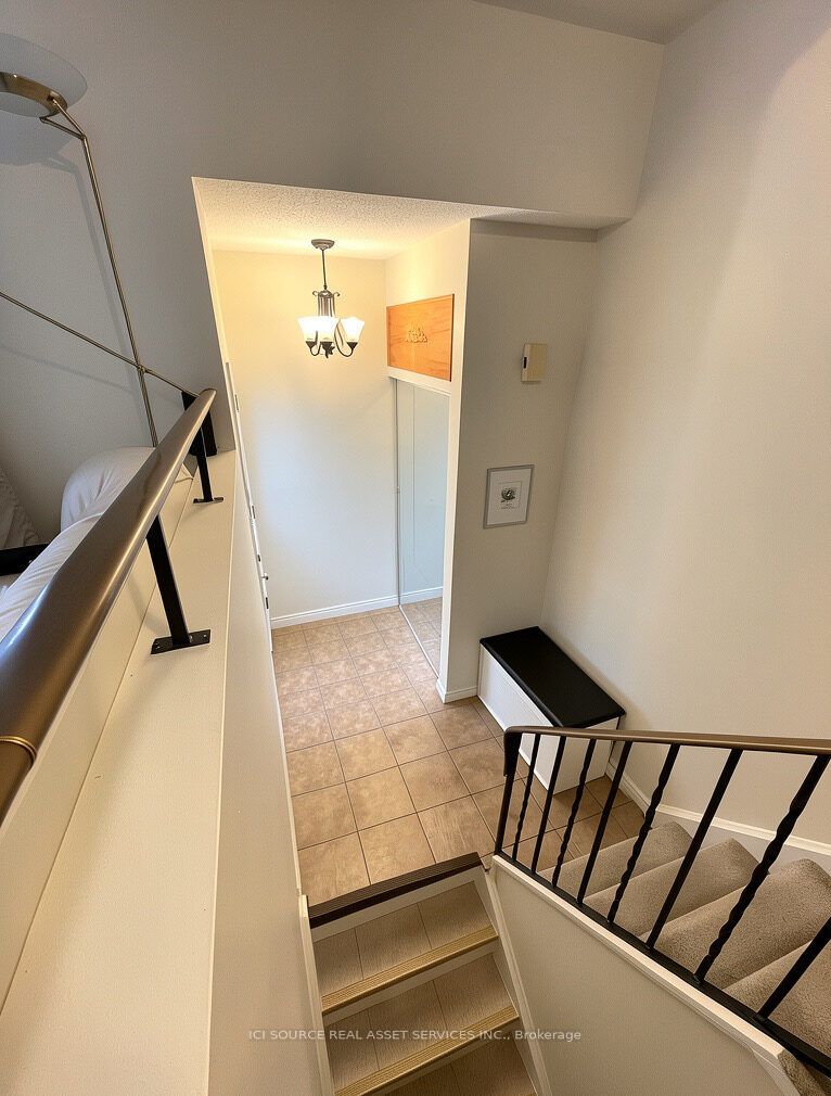 12c Sonnet Crescent Property Photo 2