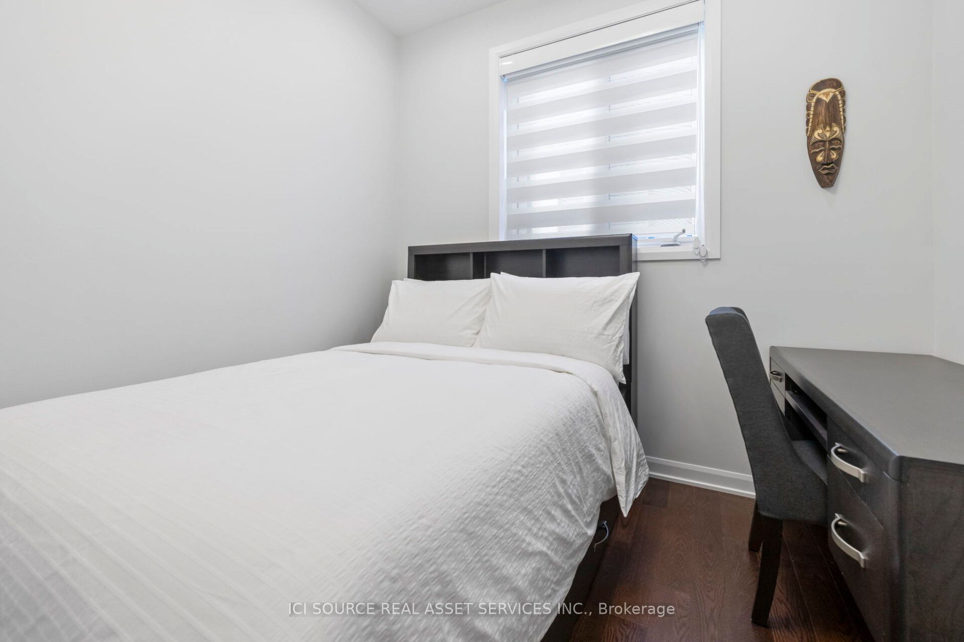 733 Coast Circle Property Photo 12