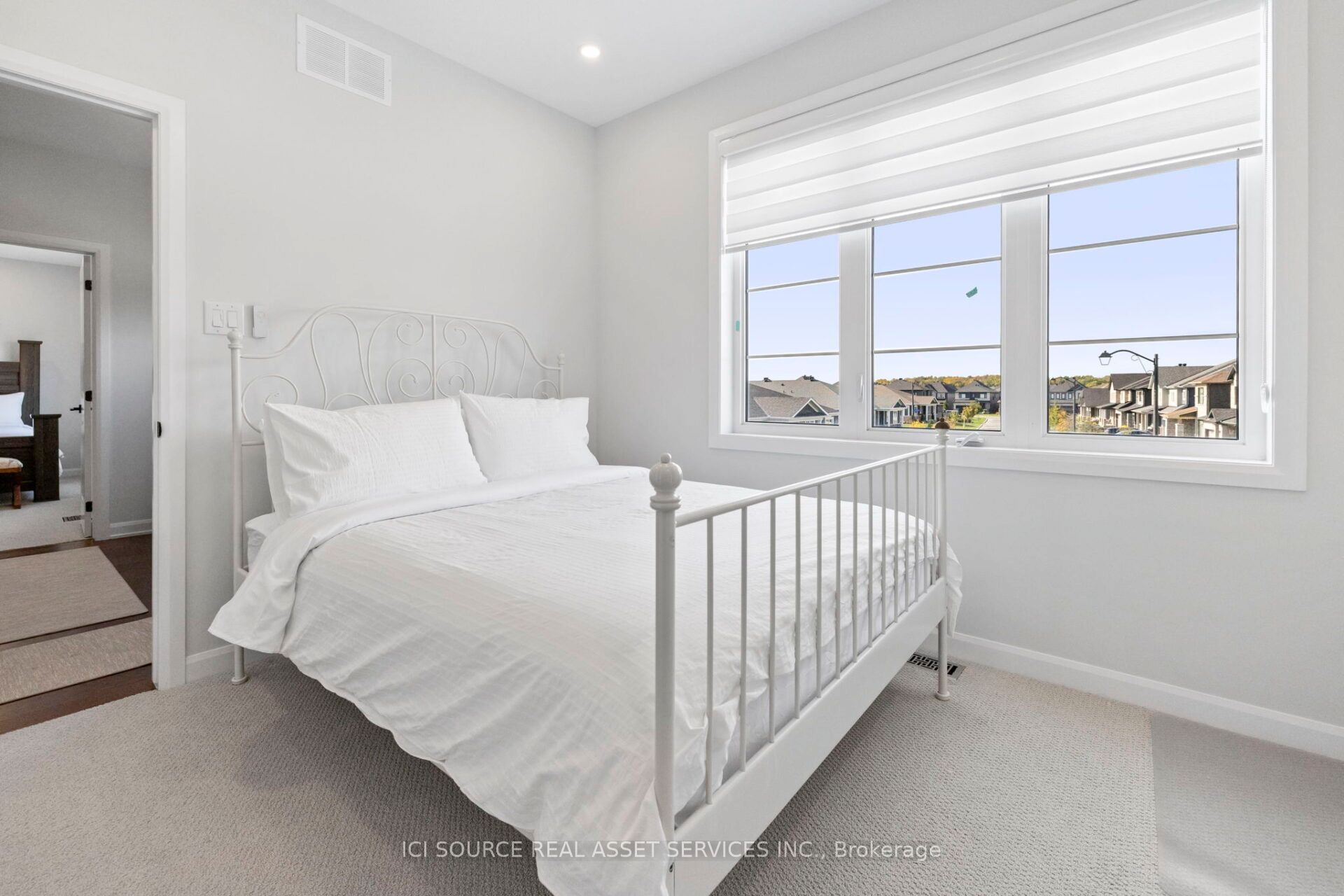 733 Coast Circle Property Photo 19