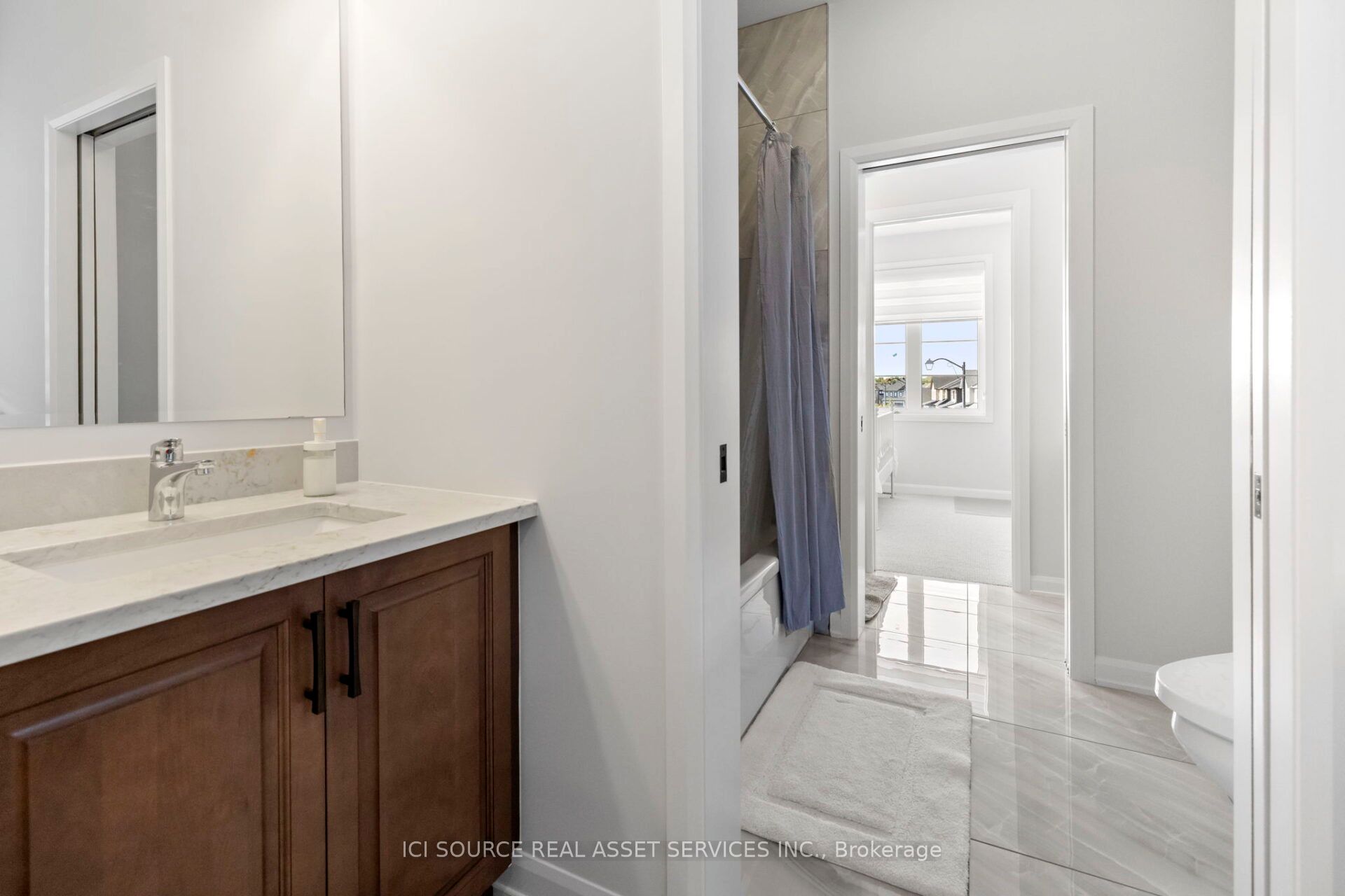 733 Coast Circle Property Photo 26
