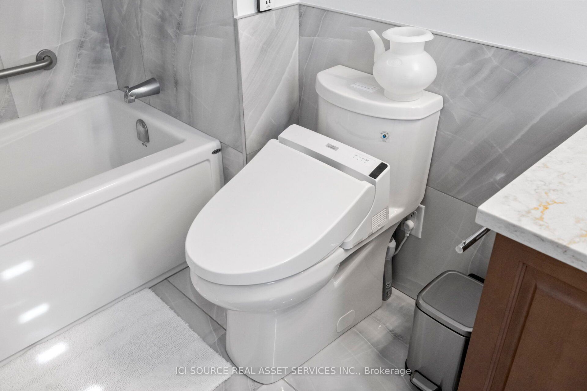 733 Coast Circle Property Photo 28