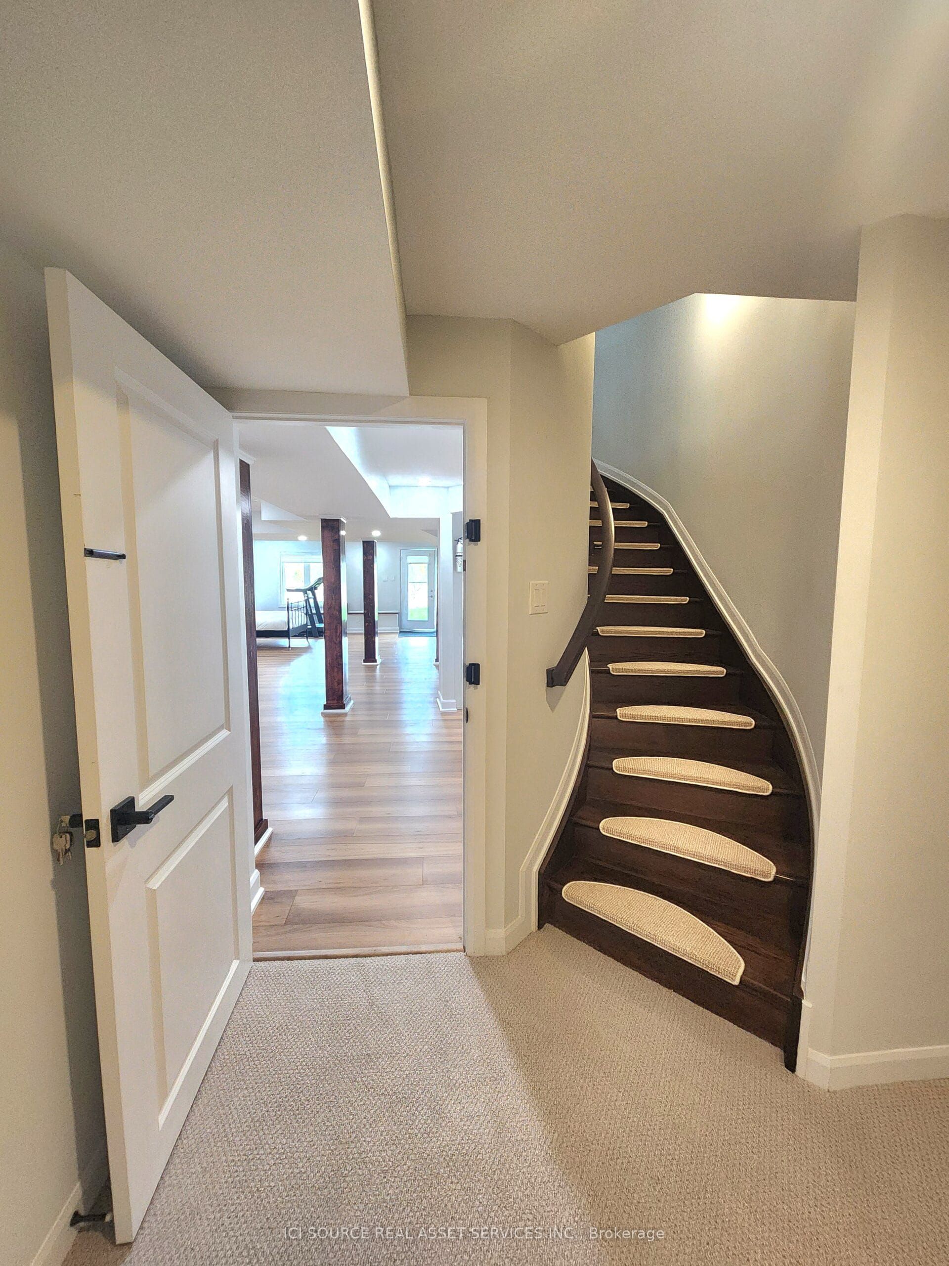 733 Coast Circle Property Photo 29