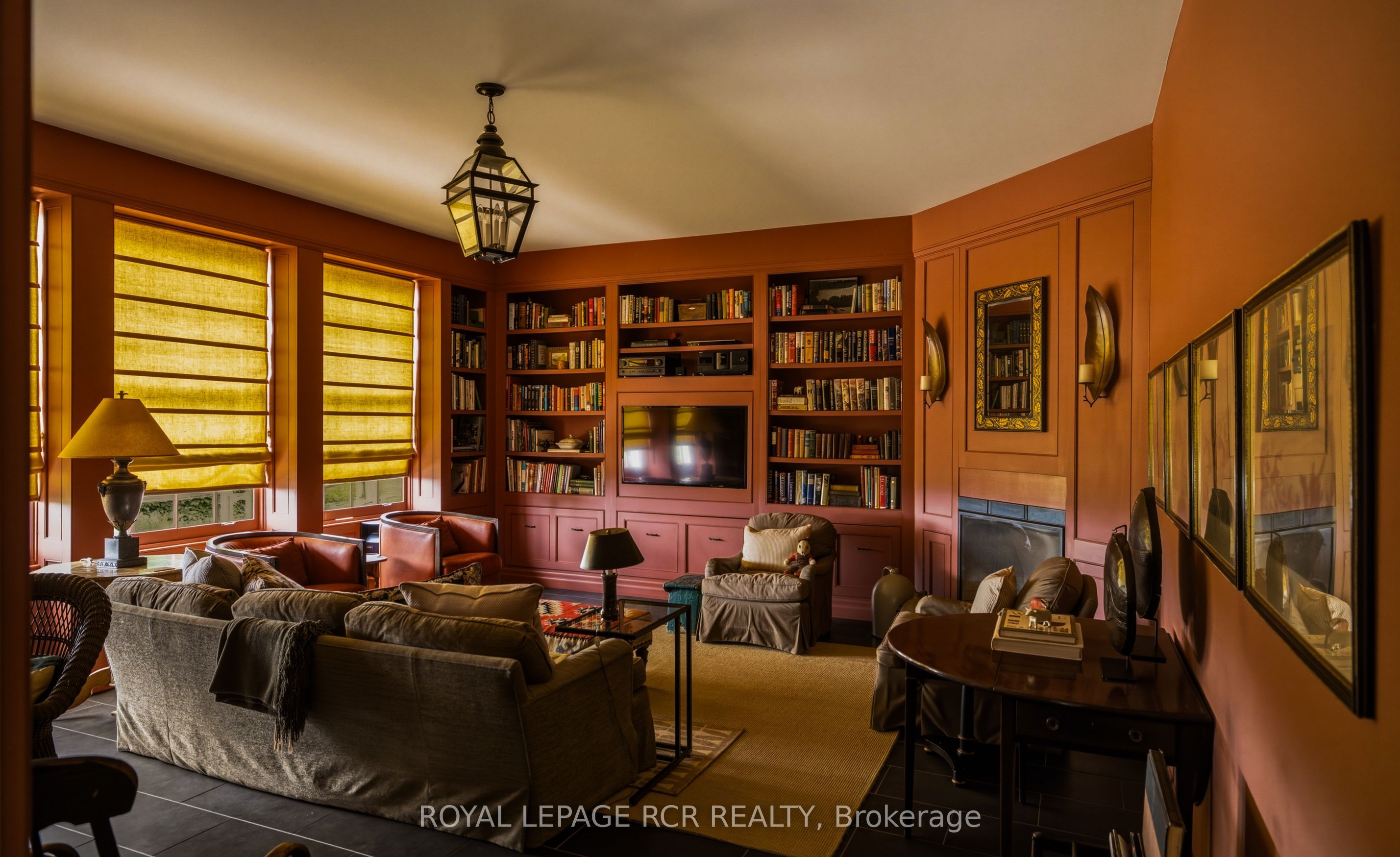838496 4th Line E Property Photo 15