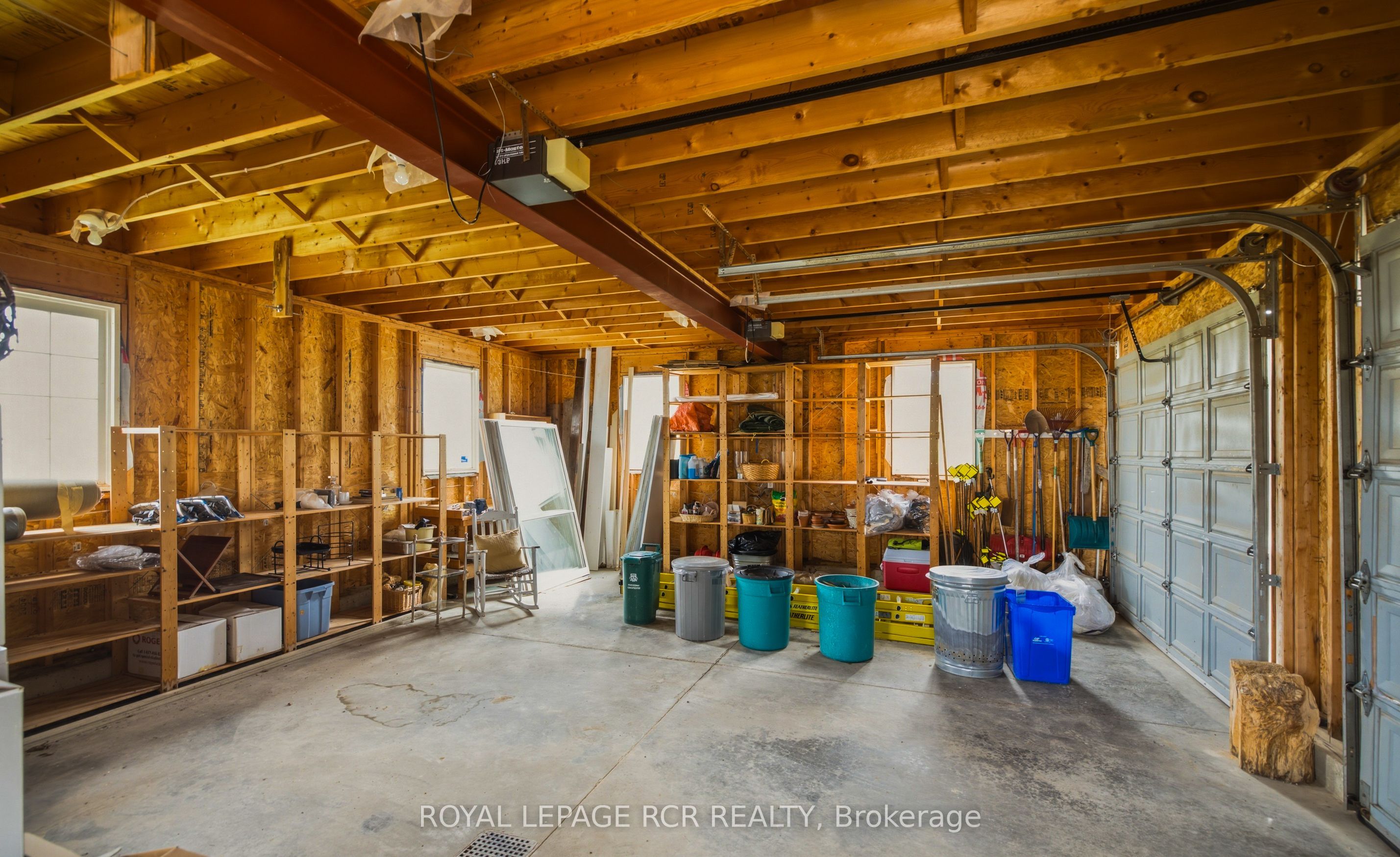 838496 4th Line E Property Photo 39