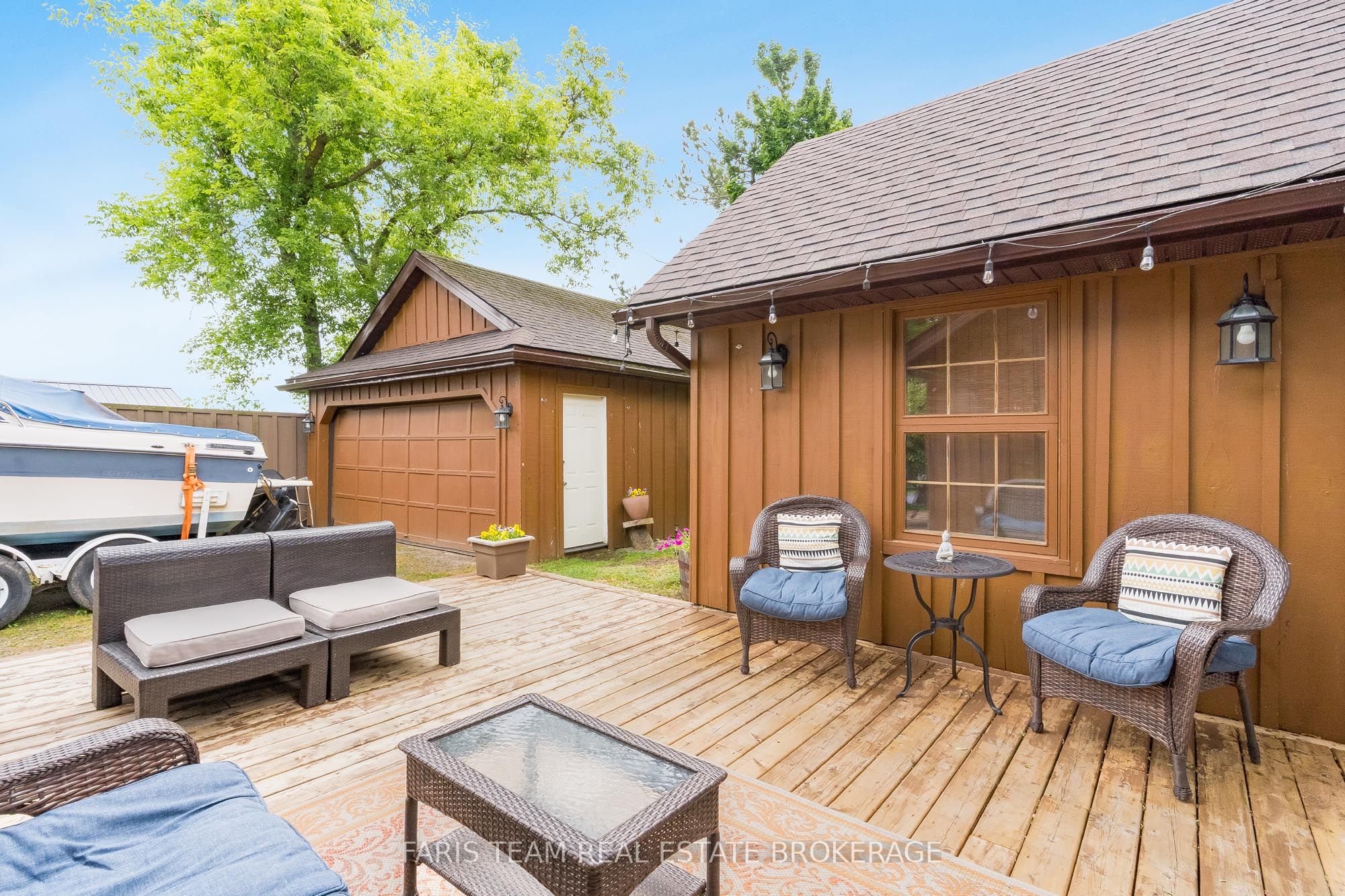 598296 Second Line W Property Photo 34