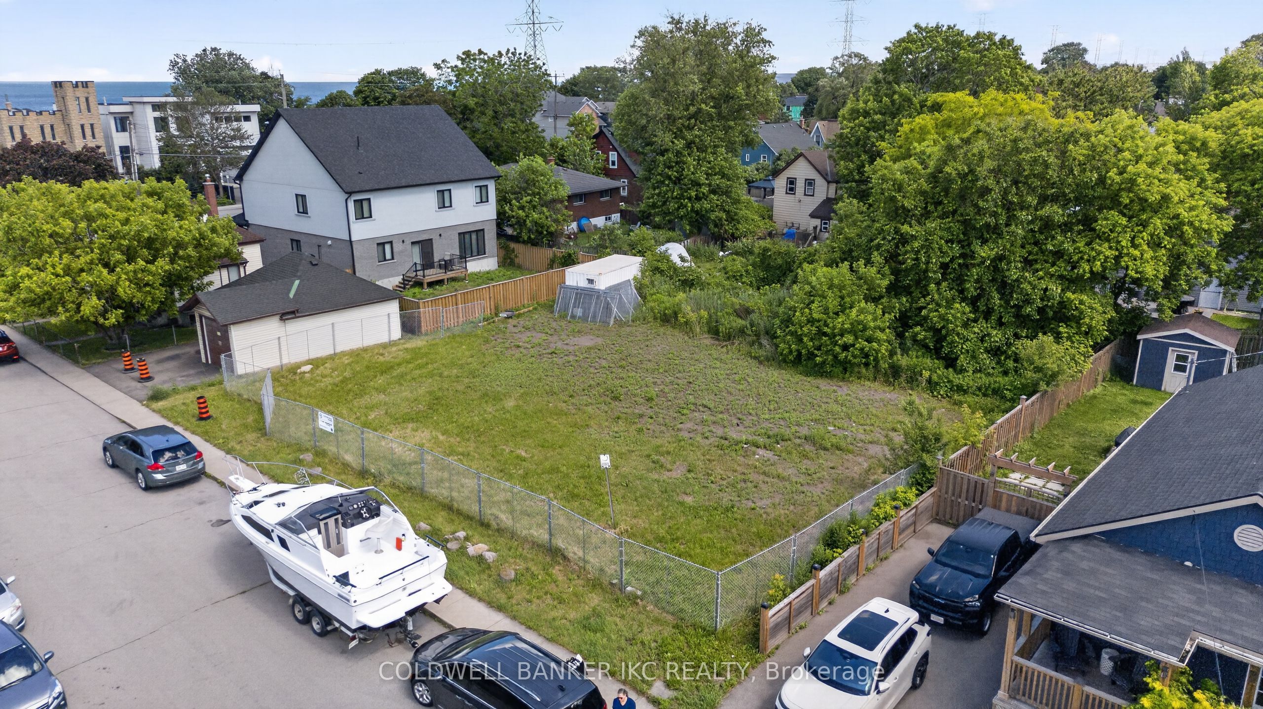 2 Rembe Avenue Property Photo 4