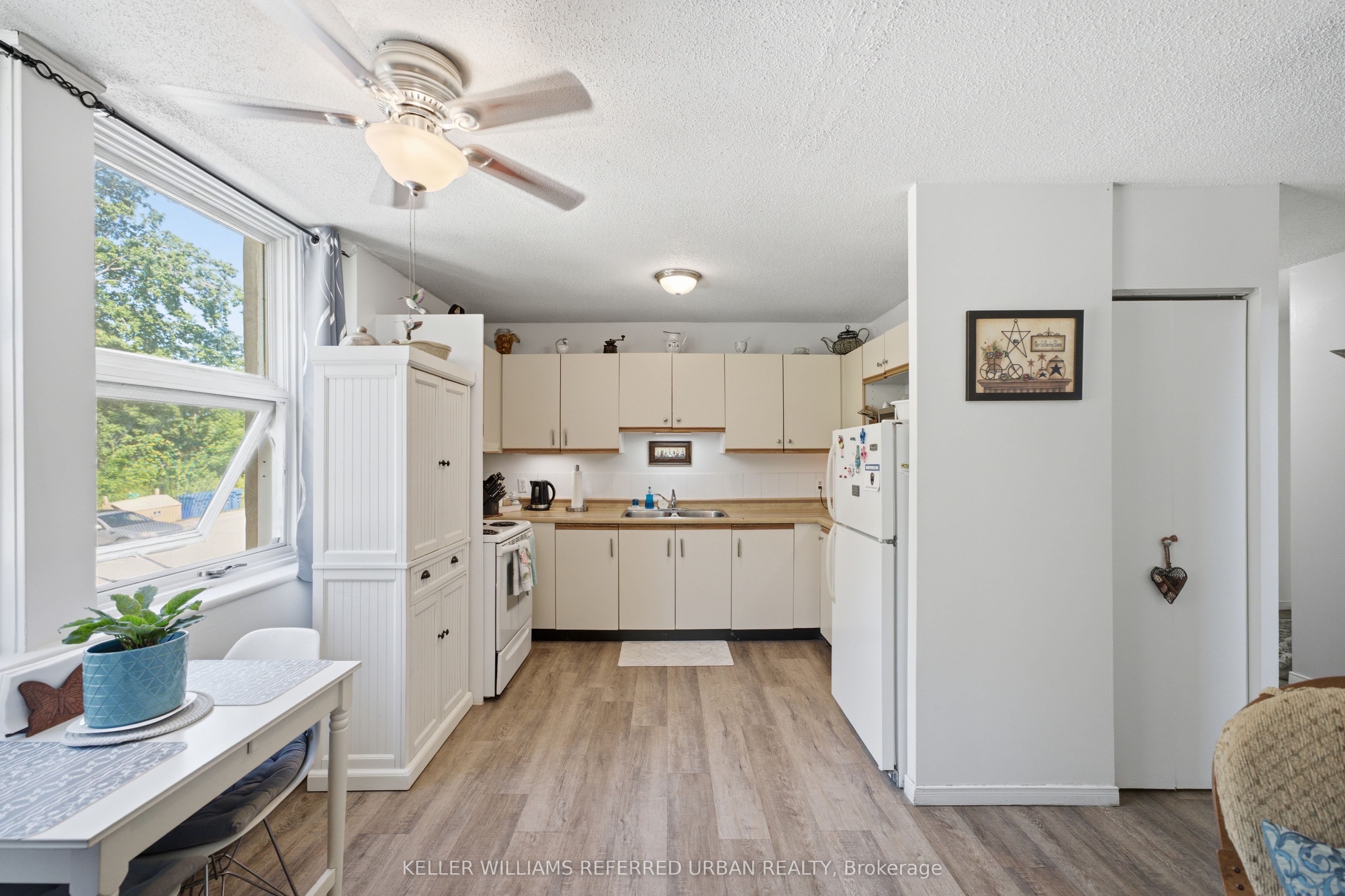 479 Eldon Road Property Photo 16