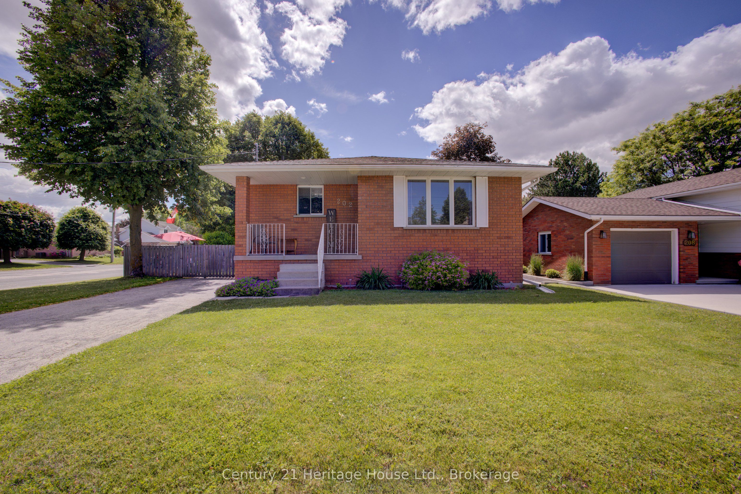 202 15th Avenue Property Photo 1