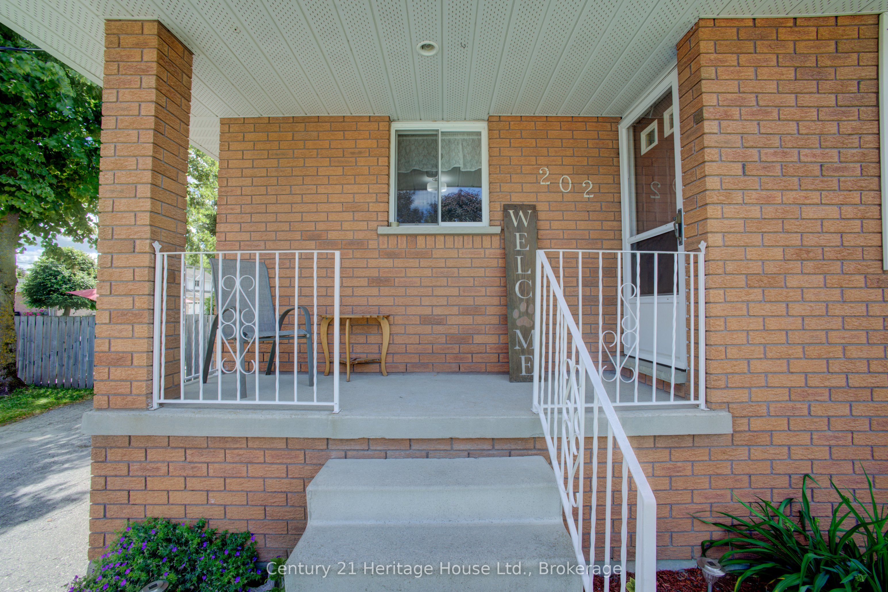 202 15th Avenue Property Photo 5