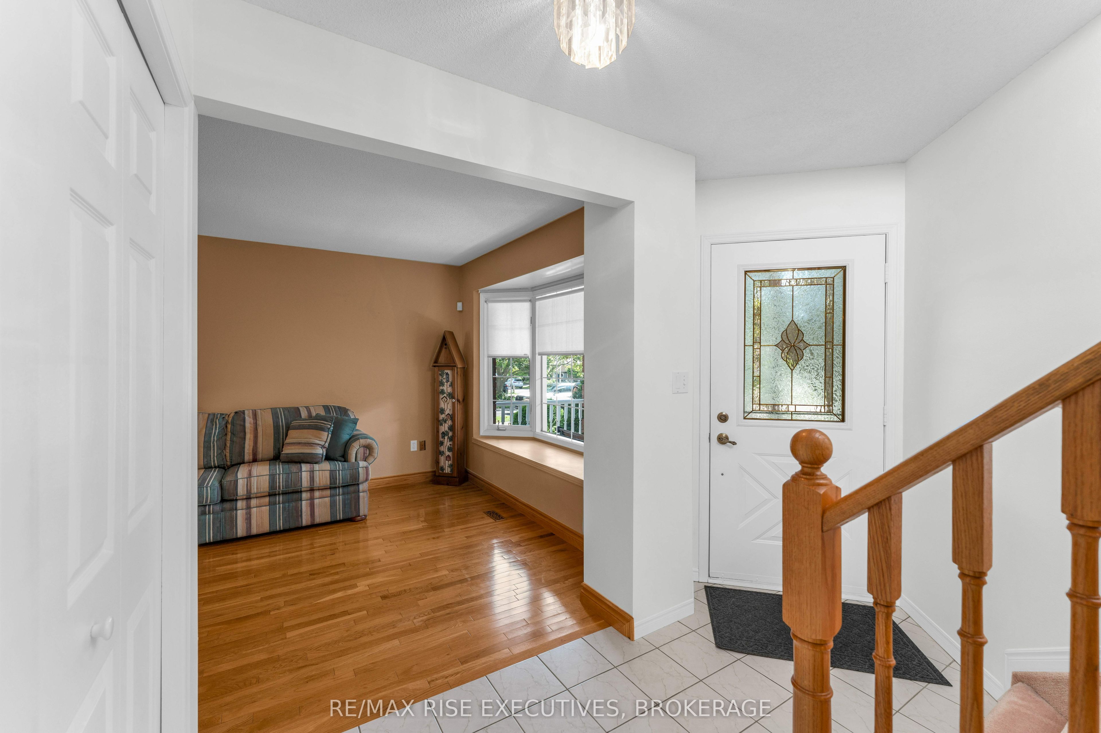 1304 Fisher Crescent Property Photo 5