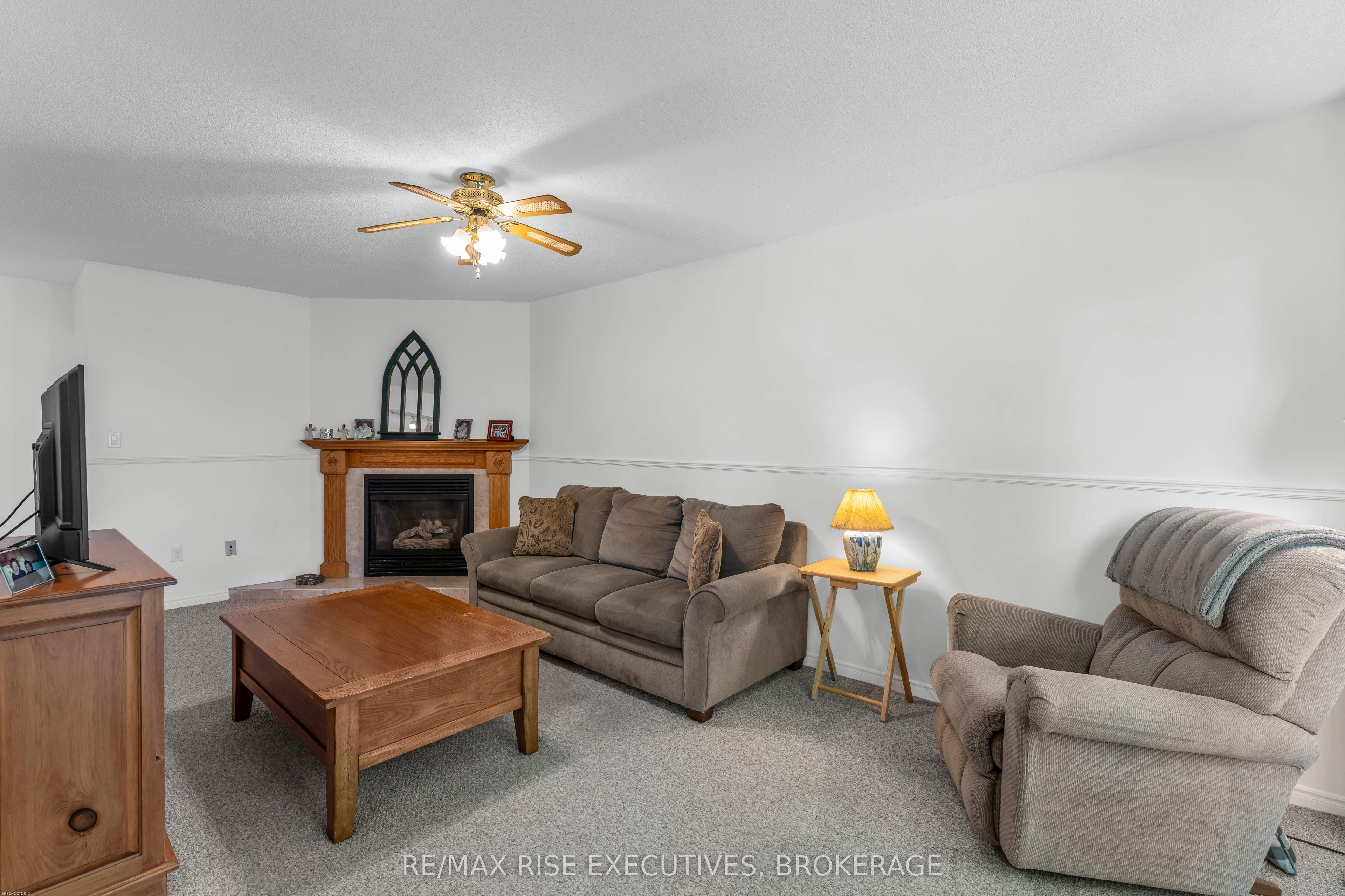 1304 Fisher Crescent Property Photo 12