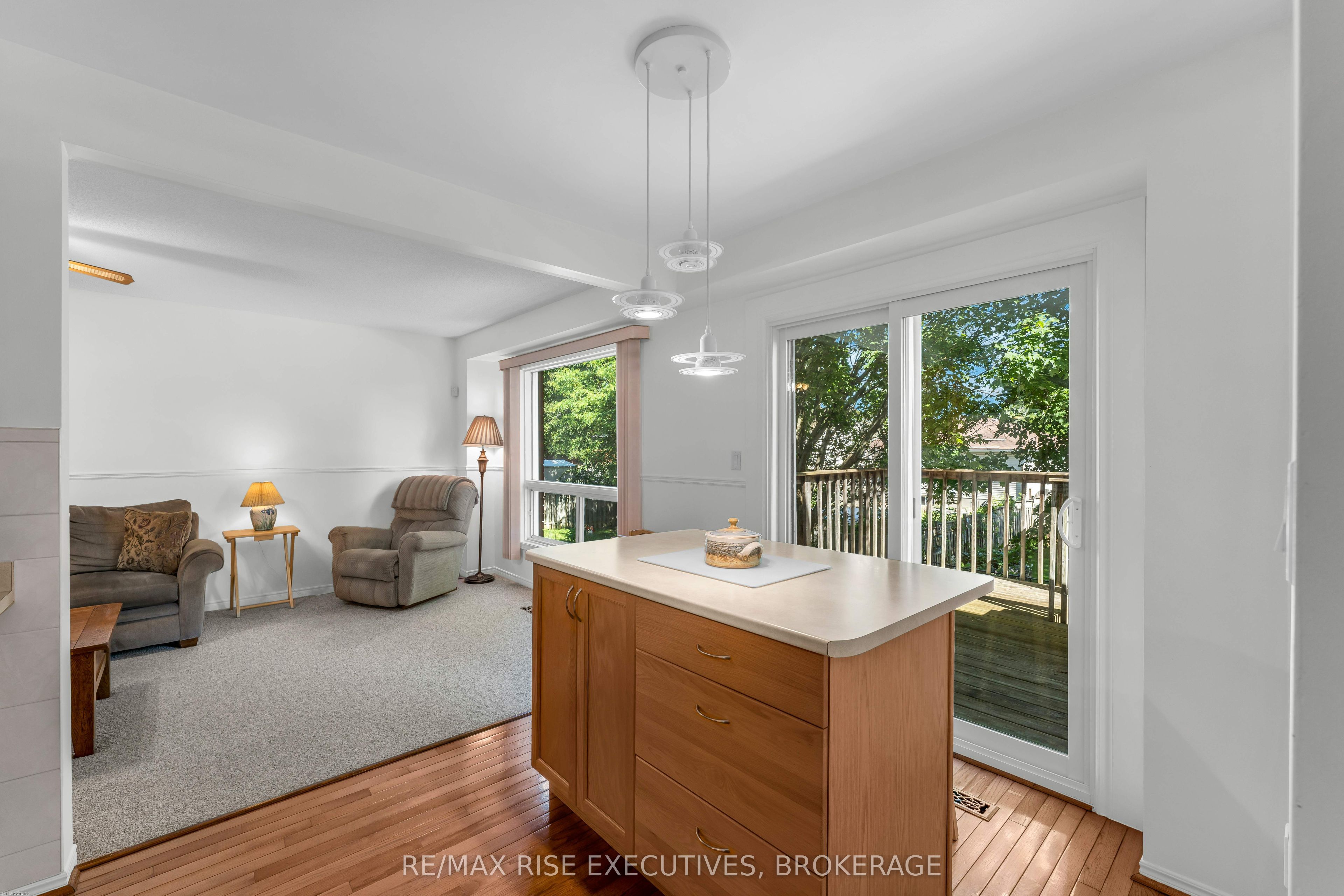 1304 Fisher Crescent Property Photo 16