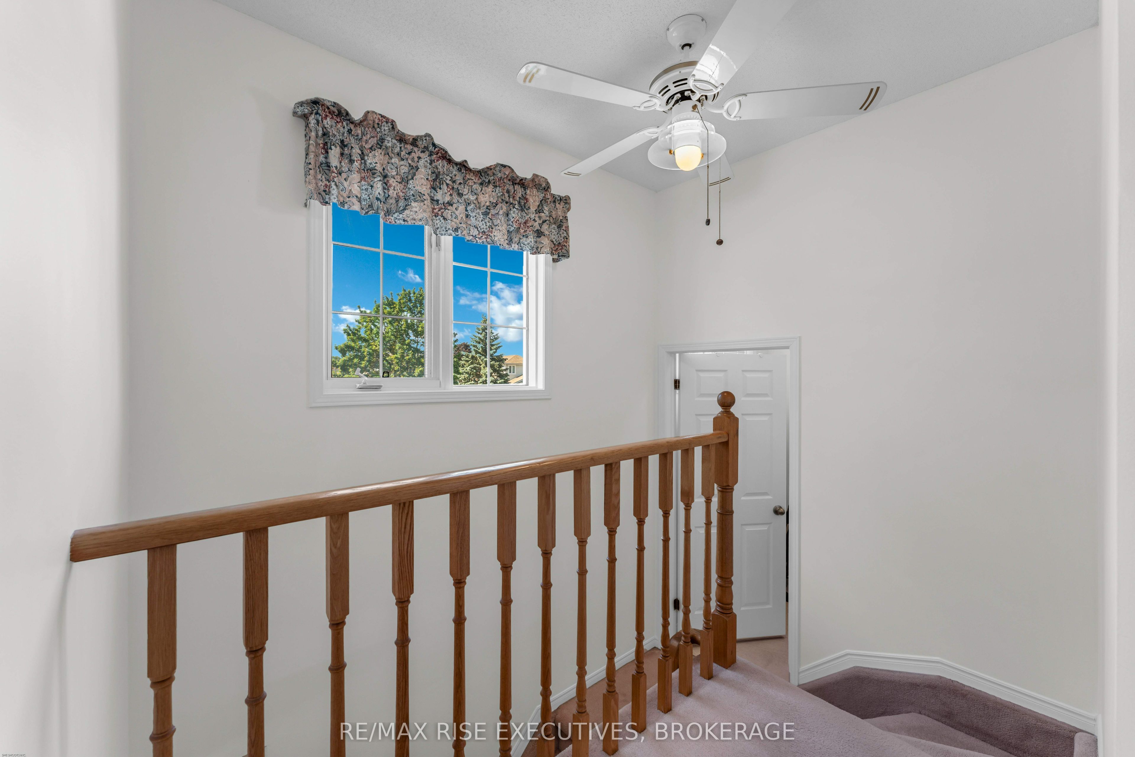 1304 Fisher Crescent Property Photo 20
