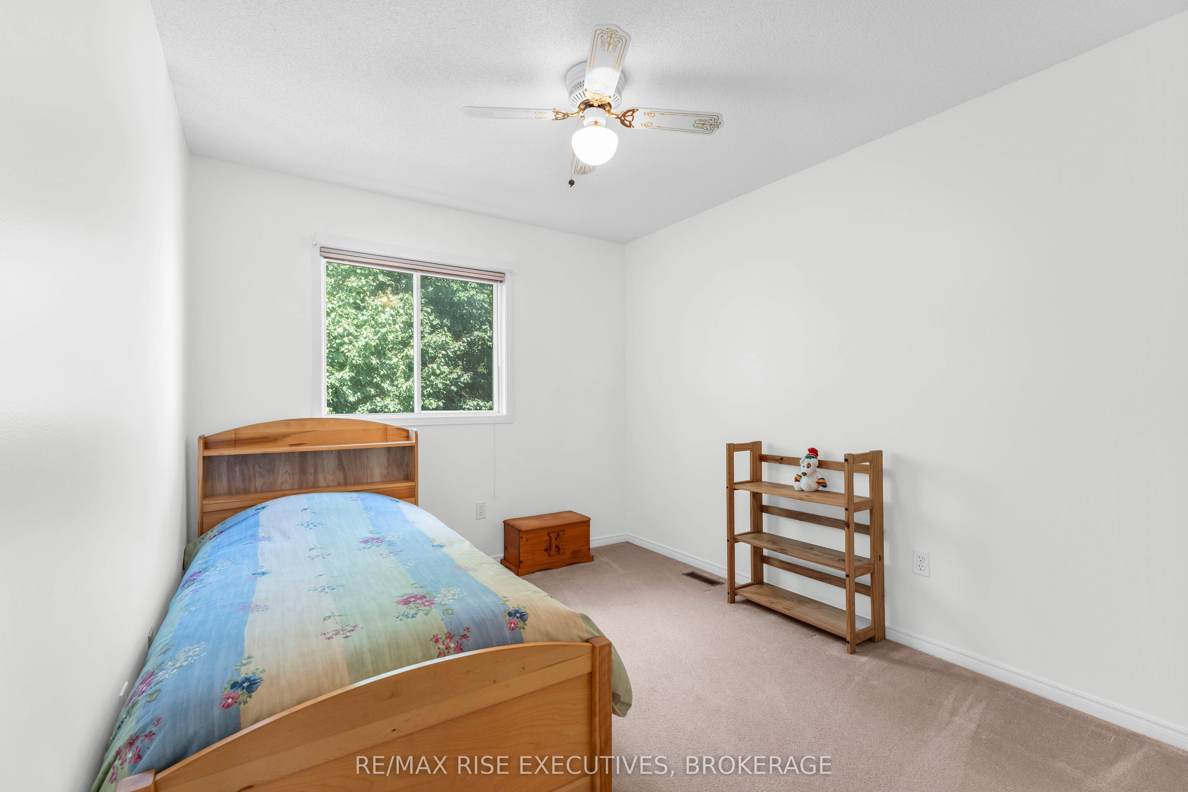 1304 Fisher Crescent Property Photo 30