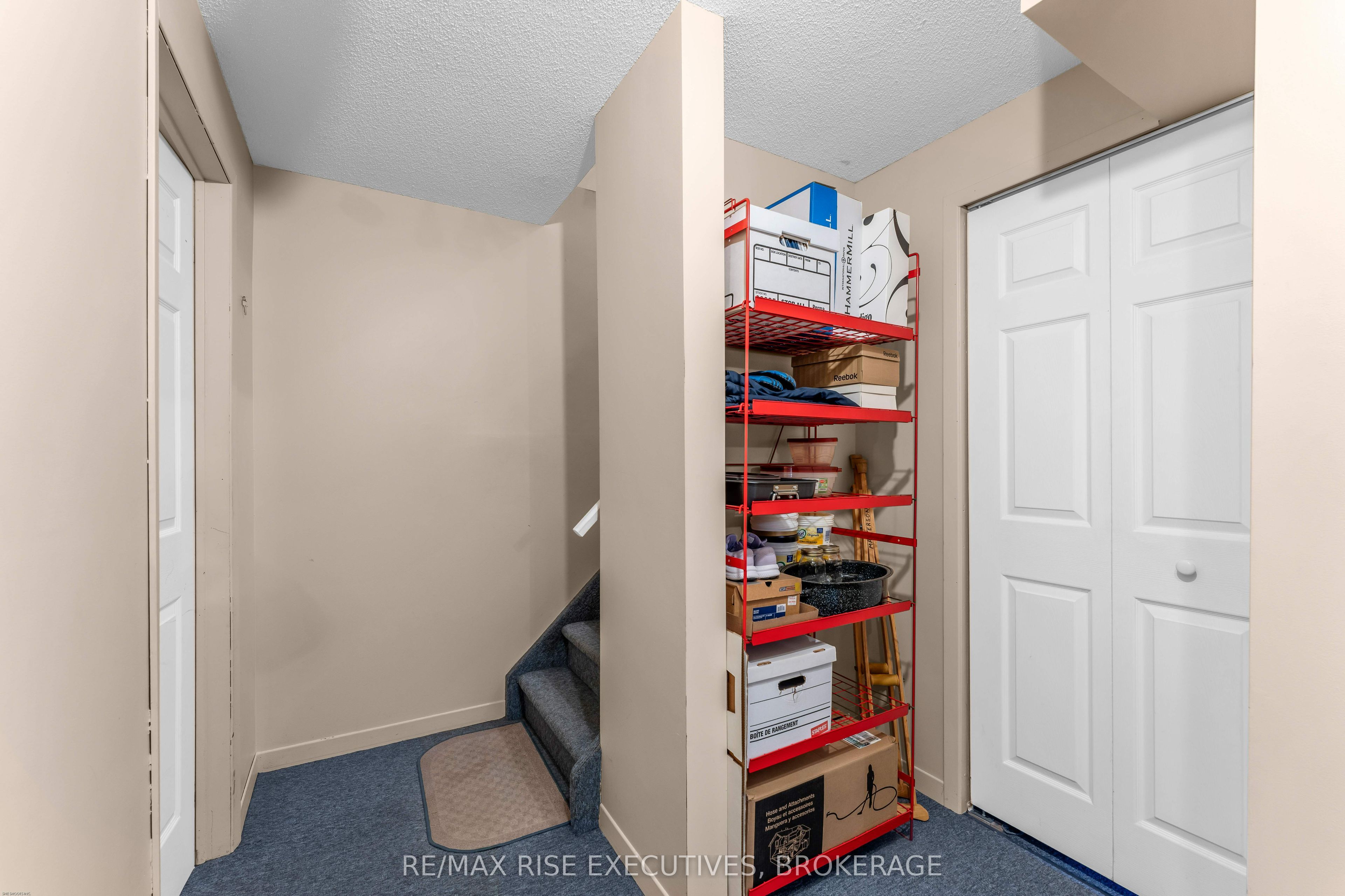 1304 Fisher Crescent Property Photo 34