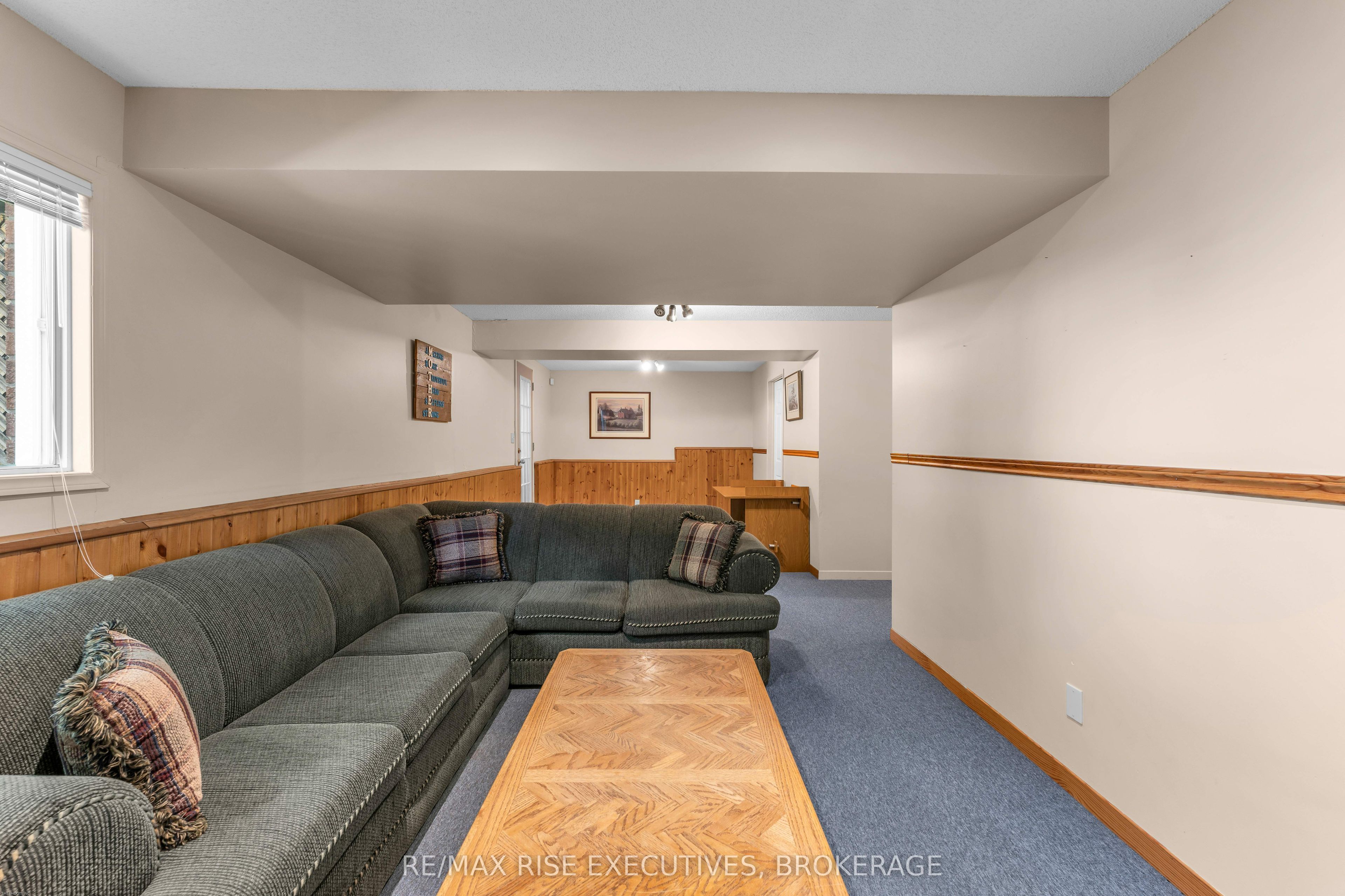 1304 Fisher Crescent Property Photo 38