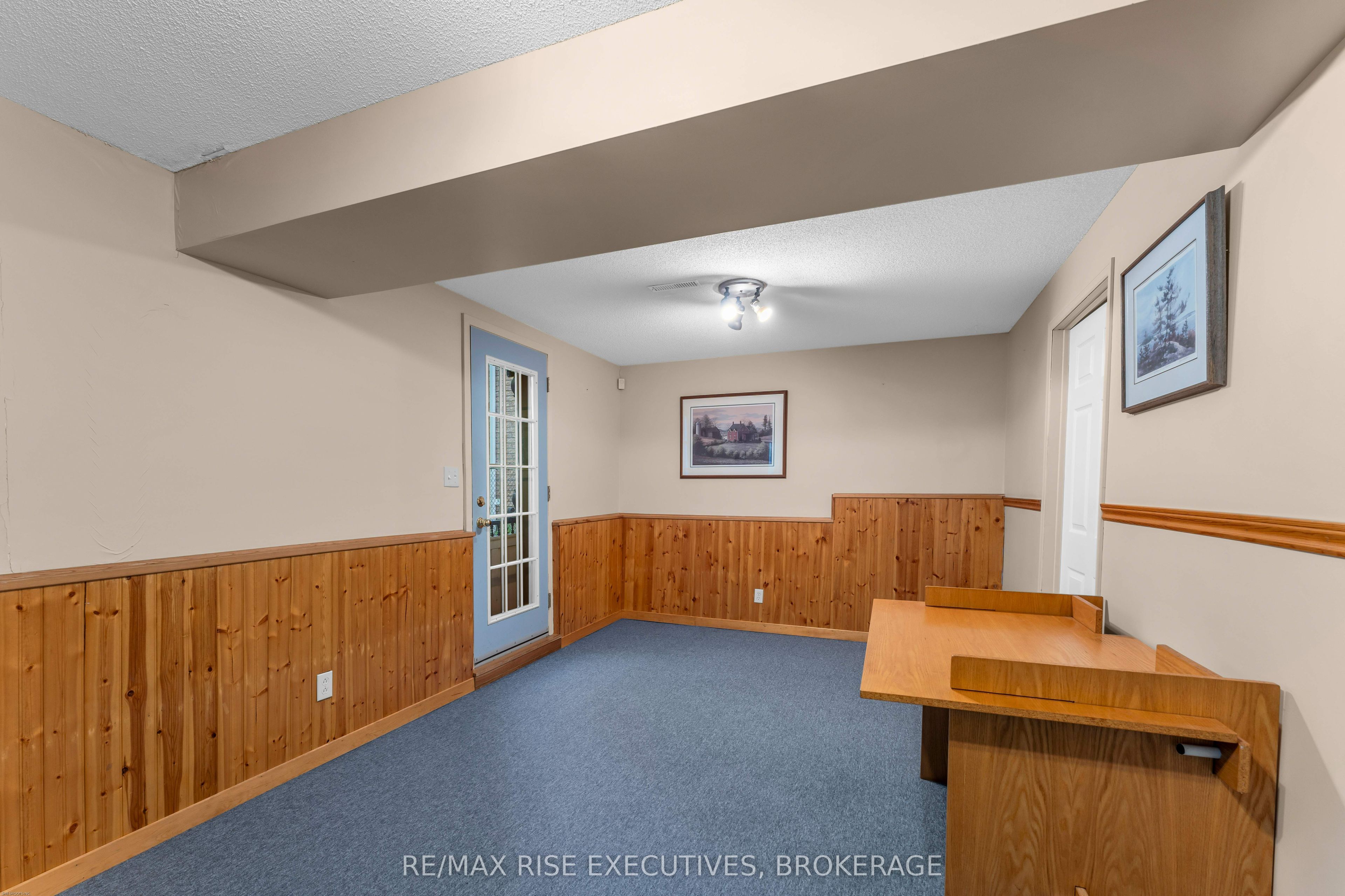 1304 Fisher Crescent Property Photo 39