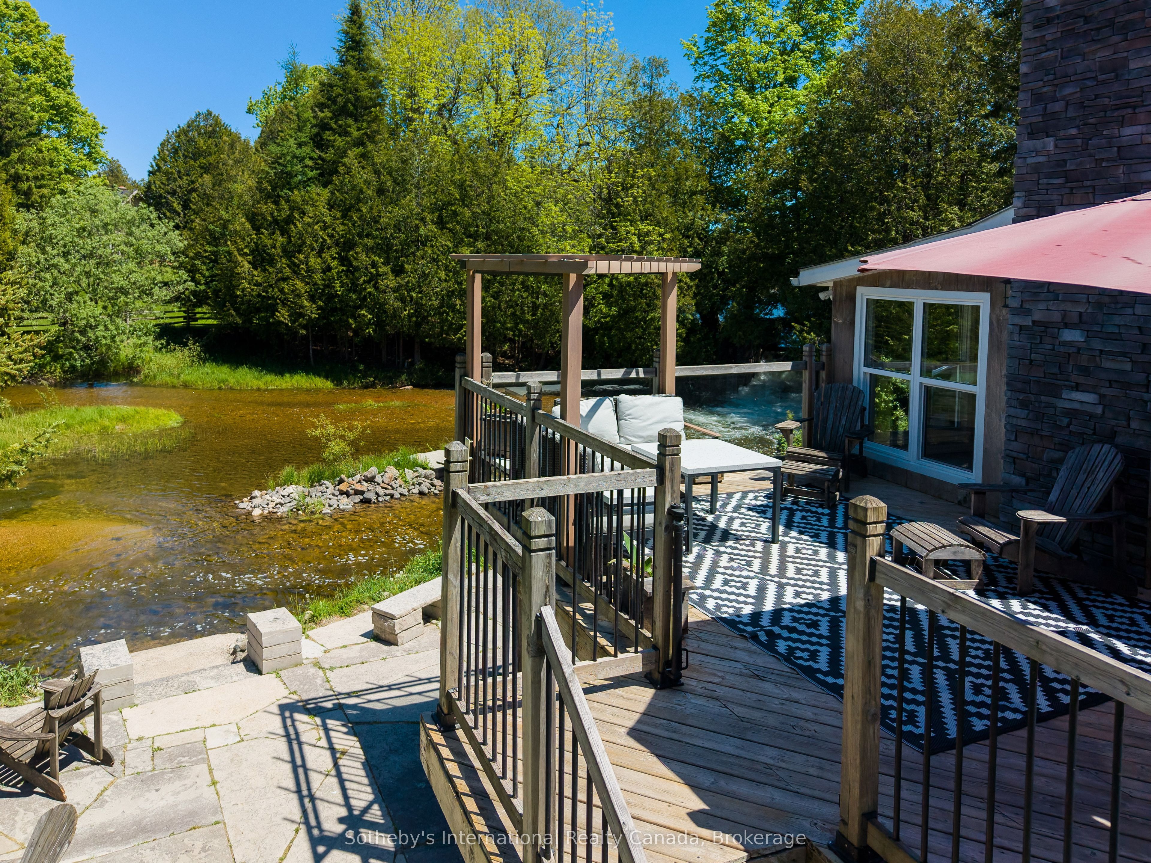 640514 Hamilton Road Property Photo 3