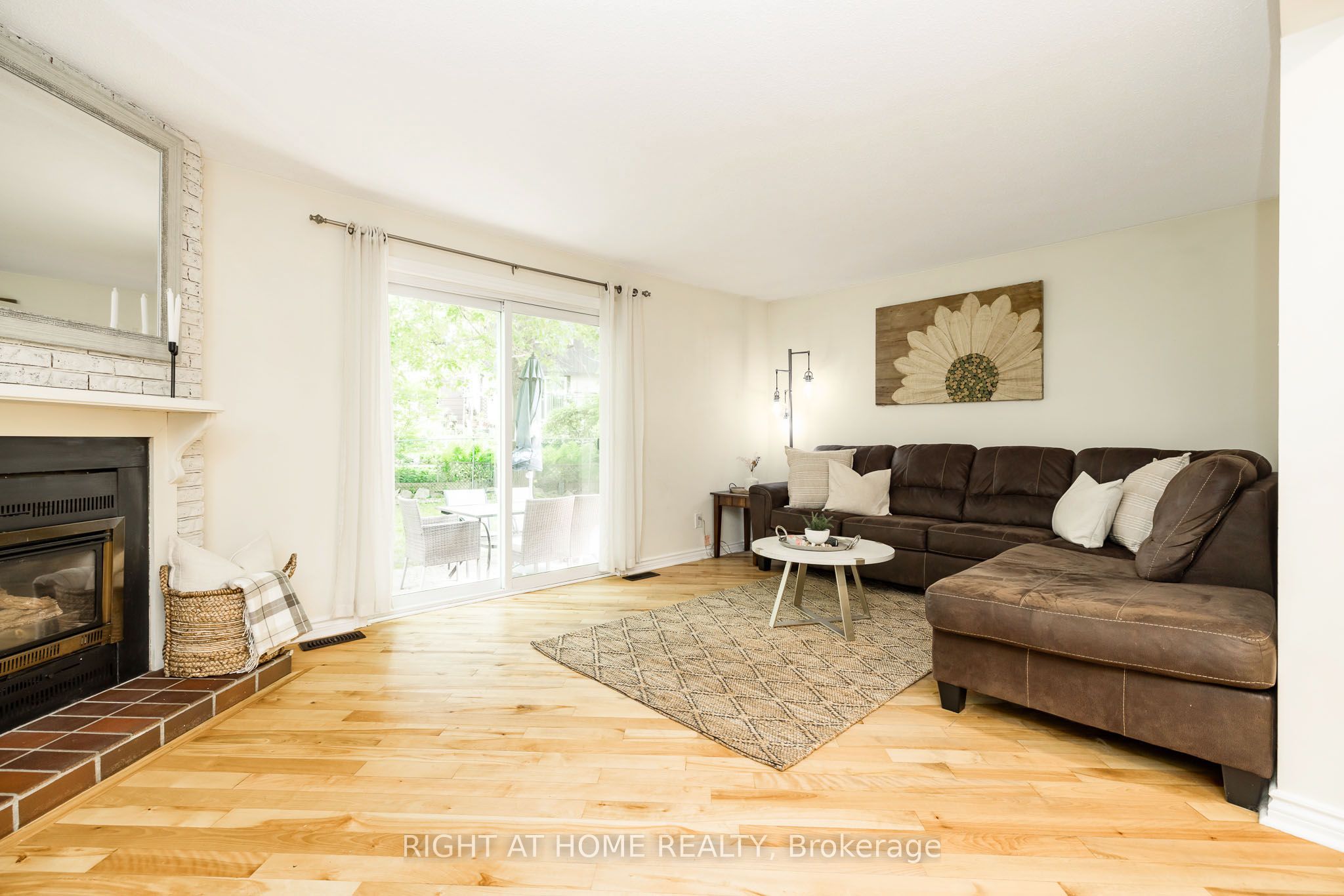 30 Berkshire Way Property Photo 8