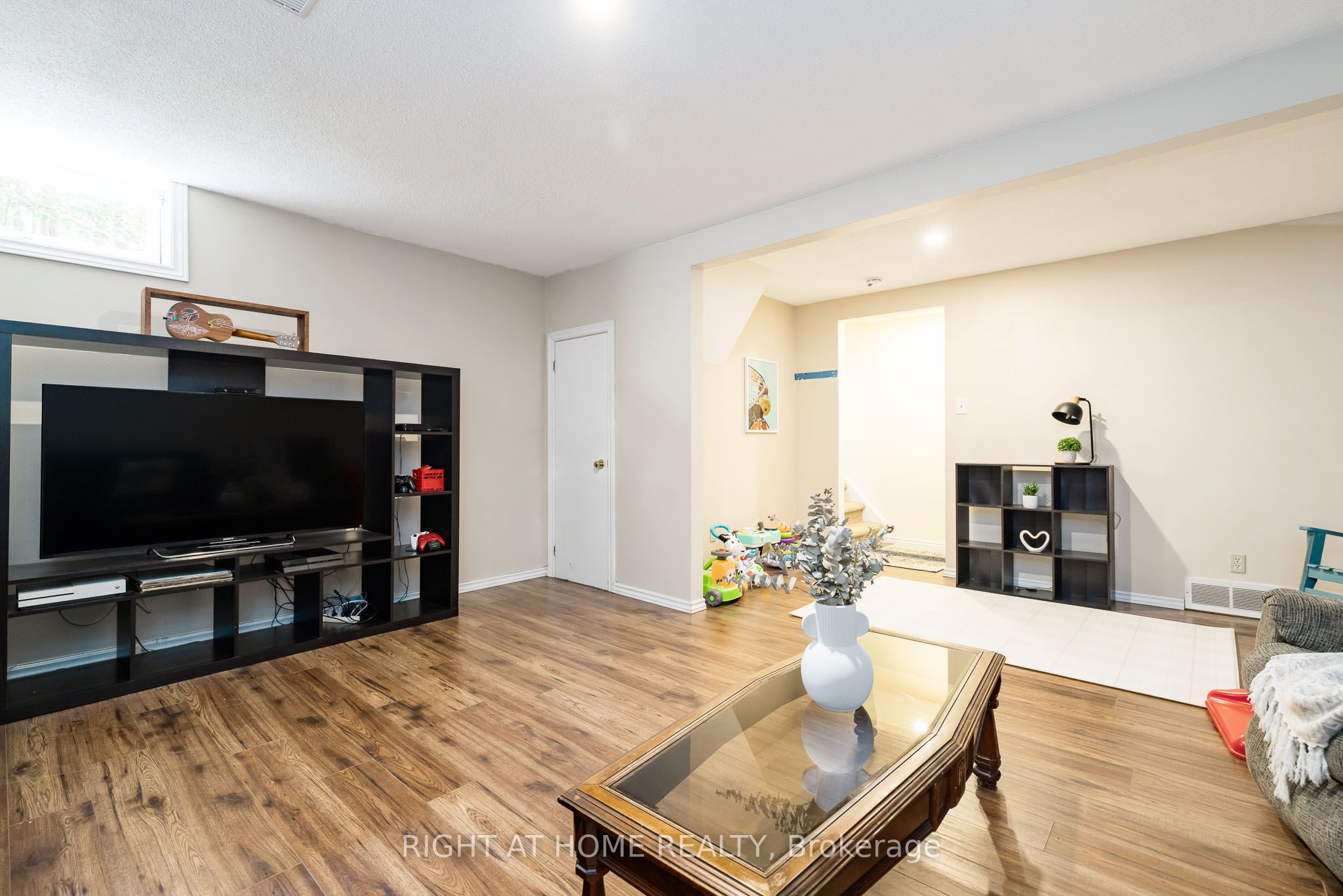 30 Berkshire Way Property Photo 29