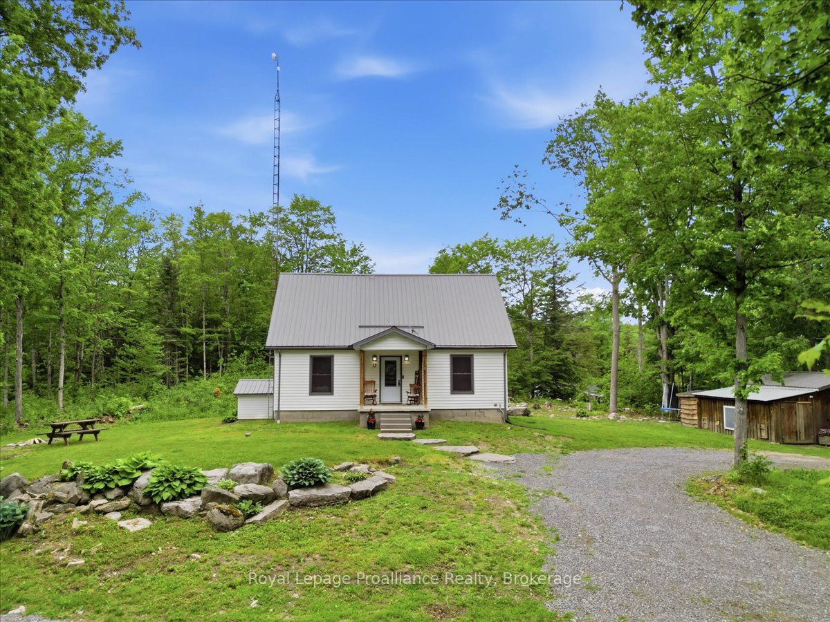 12 Cosgrove Lane Property Photo 3