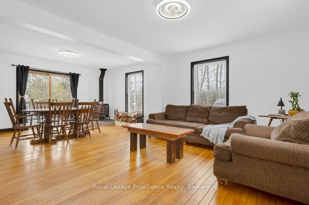 12 Cosgrove Lane Property Photo 9
