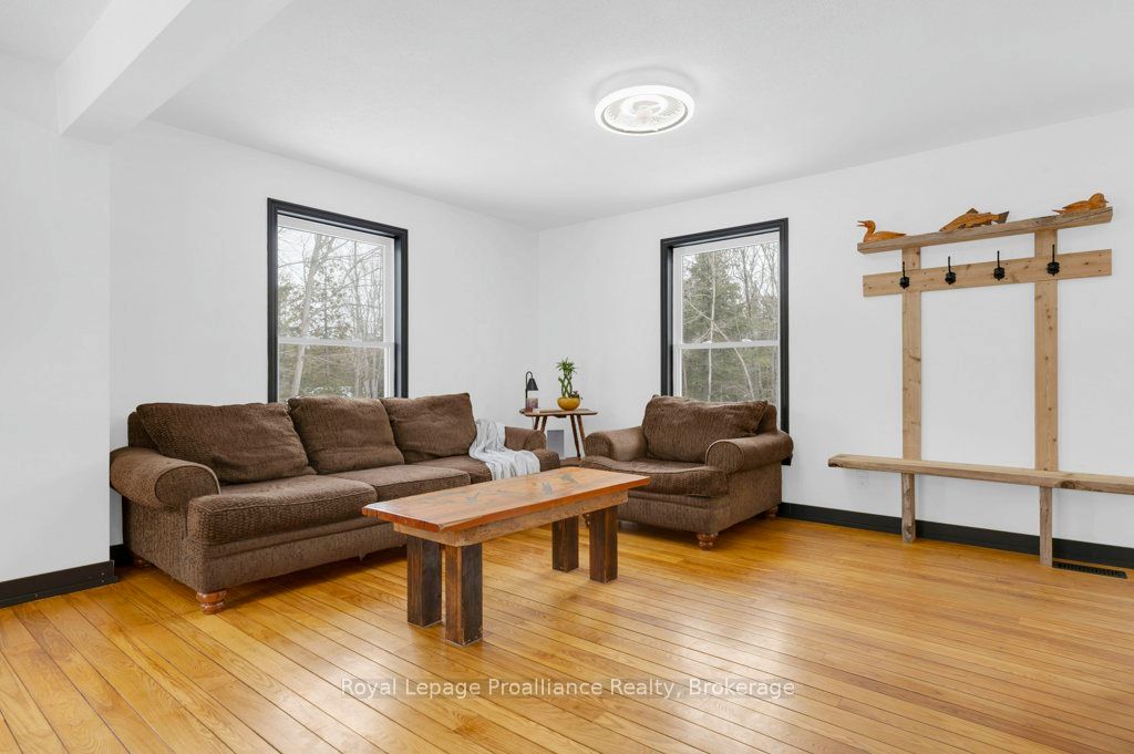 12 Cosgrove Lane Property Photo 10