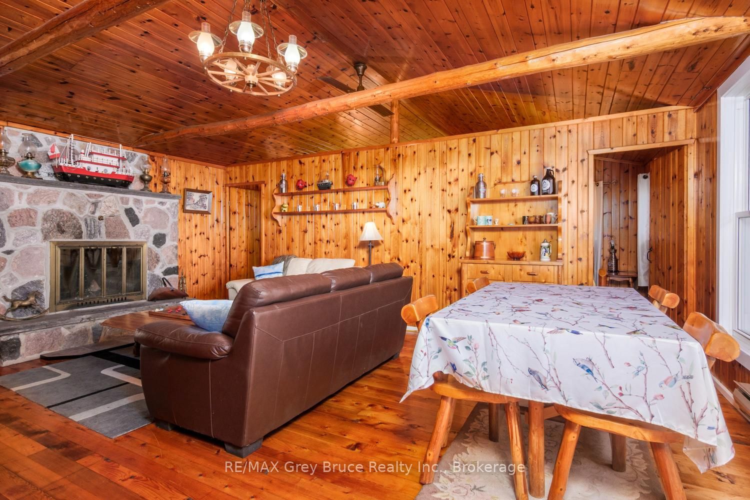 594 Warner Bay Road Property Photo 10